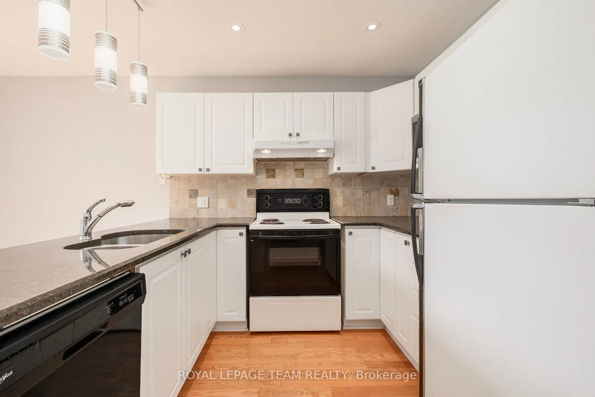 239 Markland Crescent