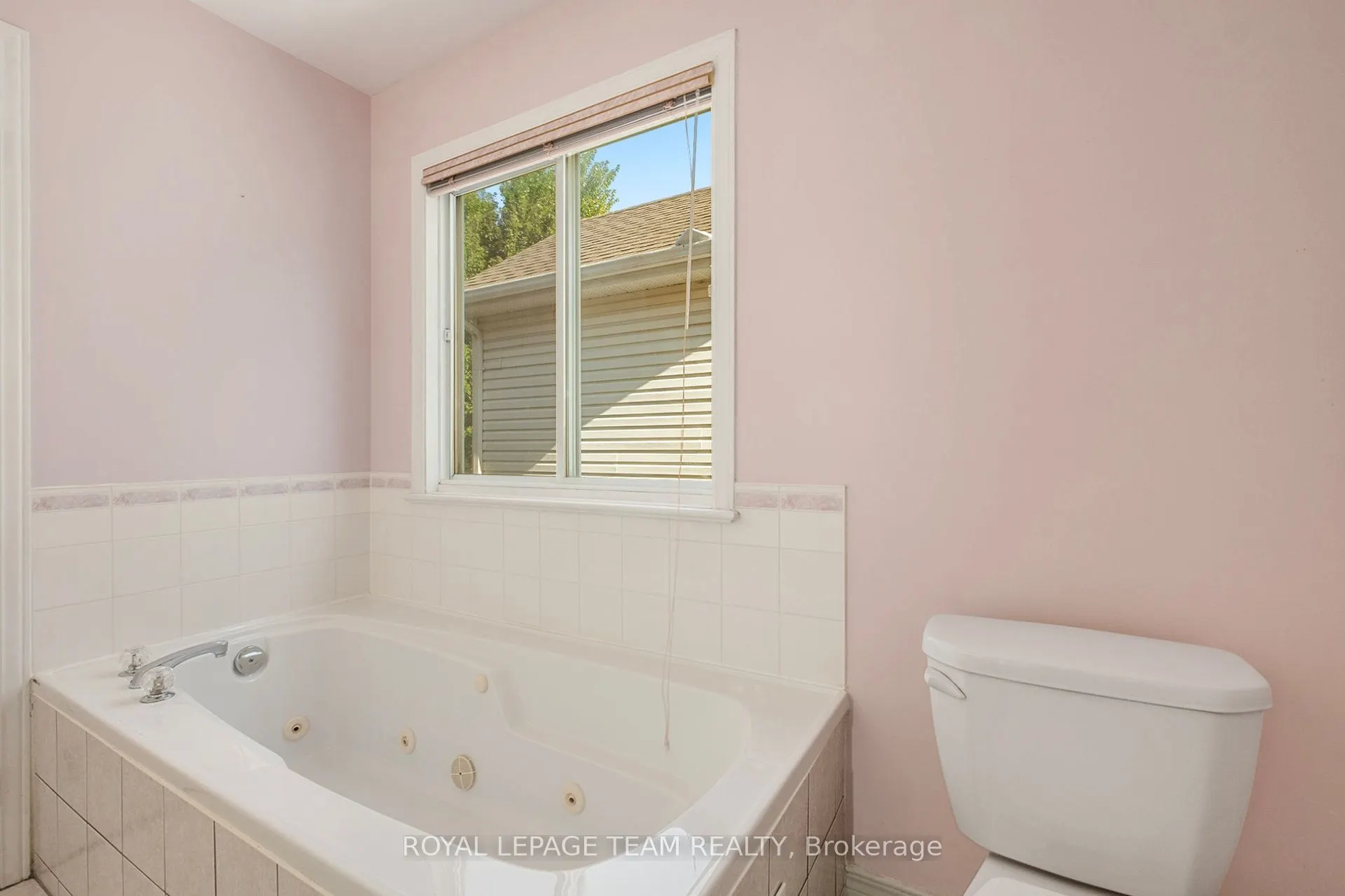 239 Markland Crescent