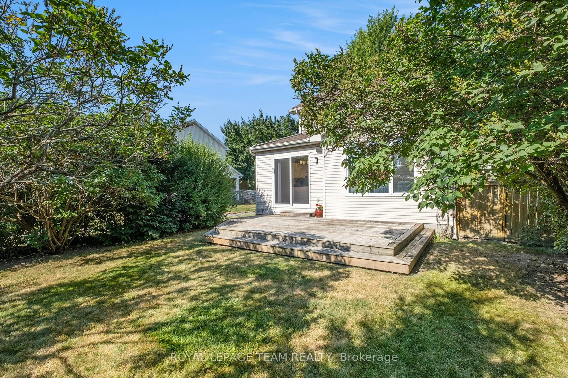 239 Markland Crescent