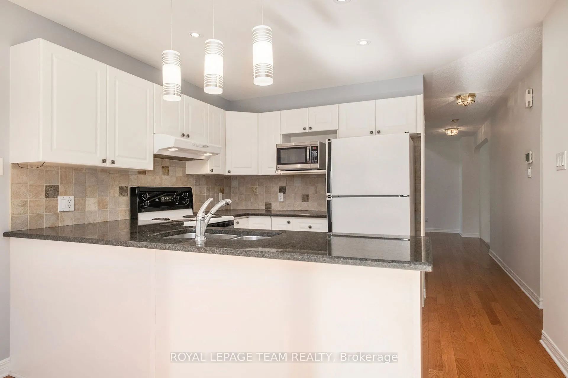 239 Markland Crescent