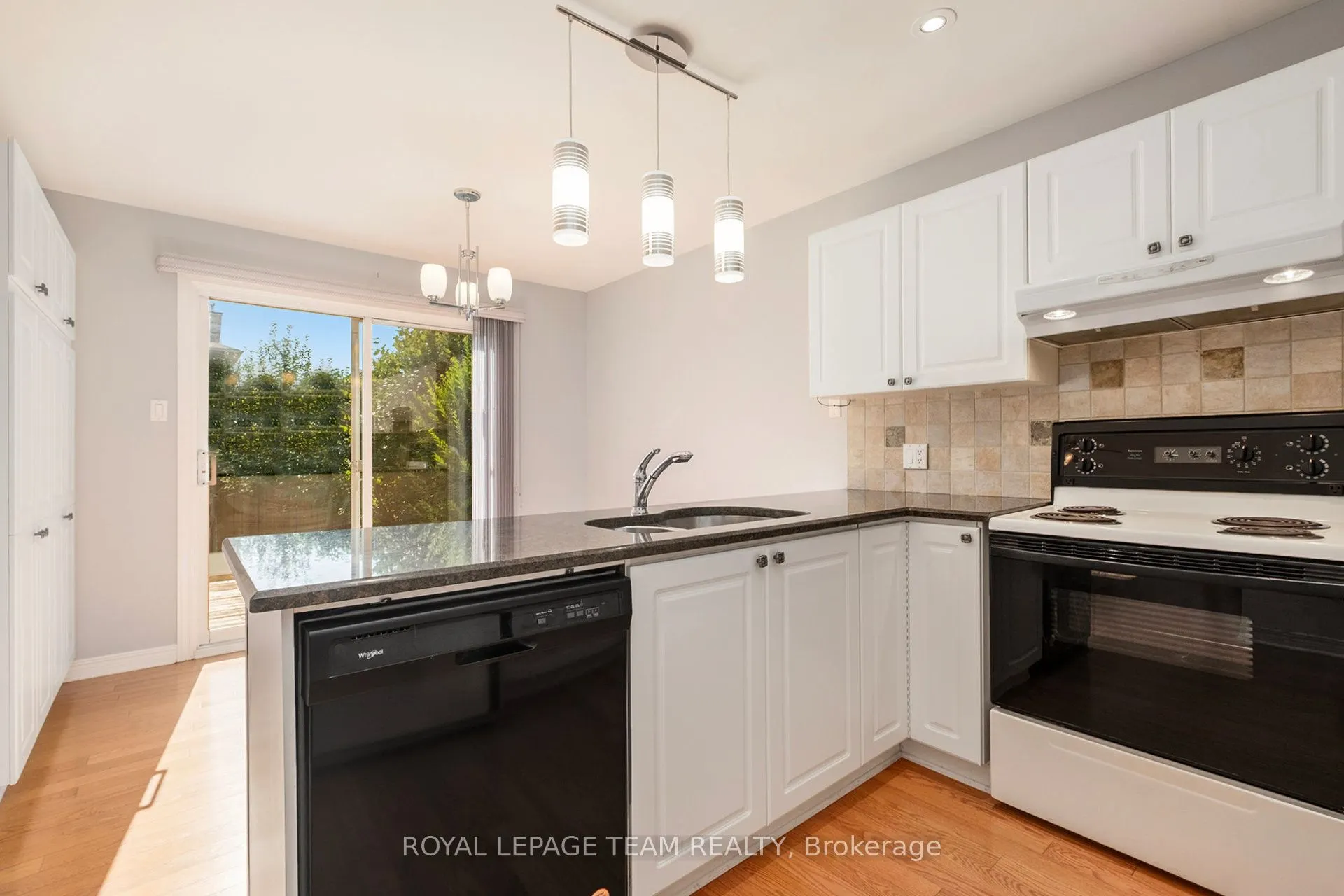 239 Markland Crescent
