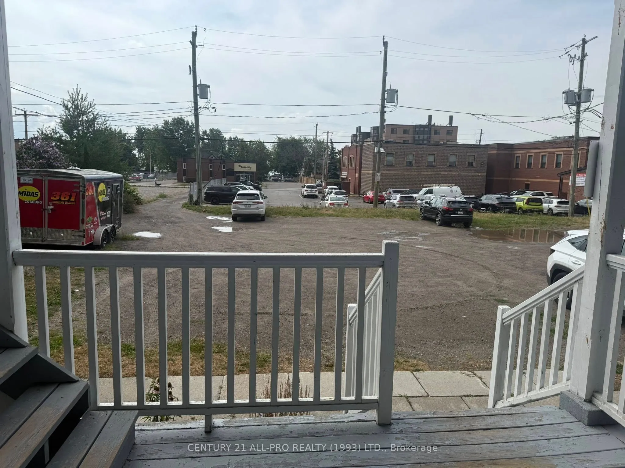 17 King Street E