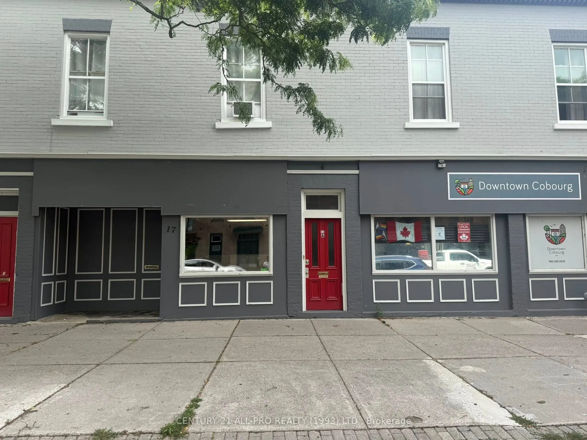17 King Street E