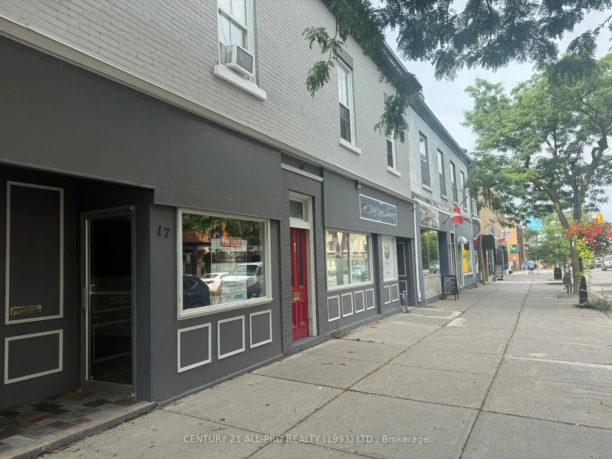 17 King Street E