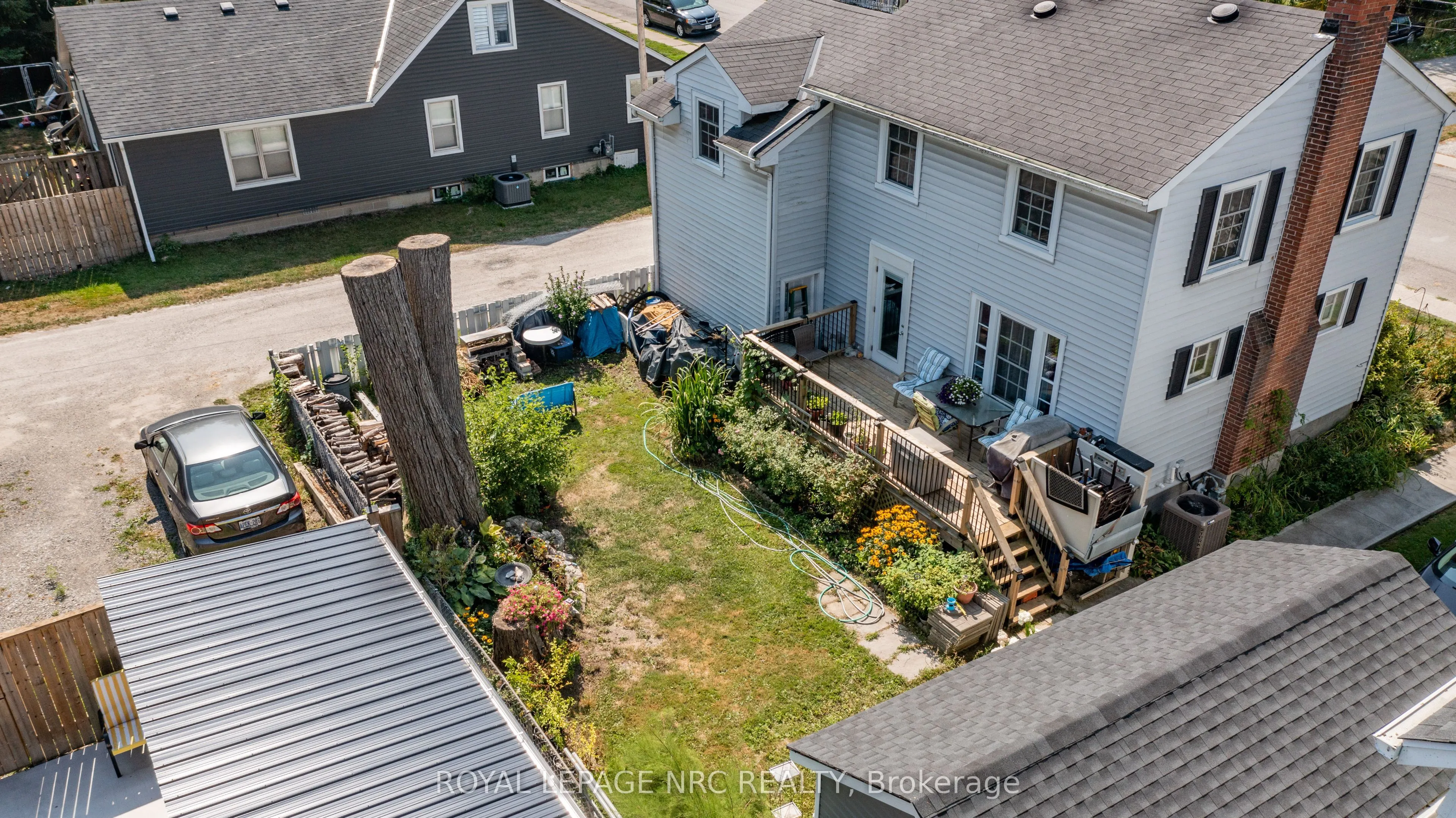 109 Cross Street E