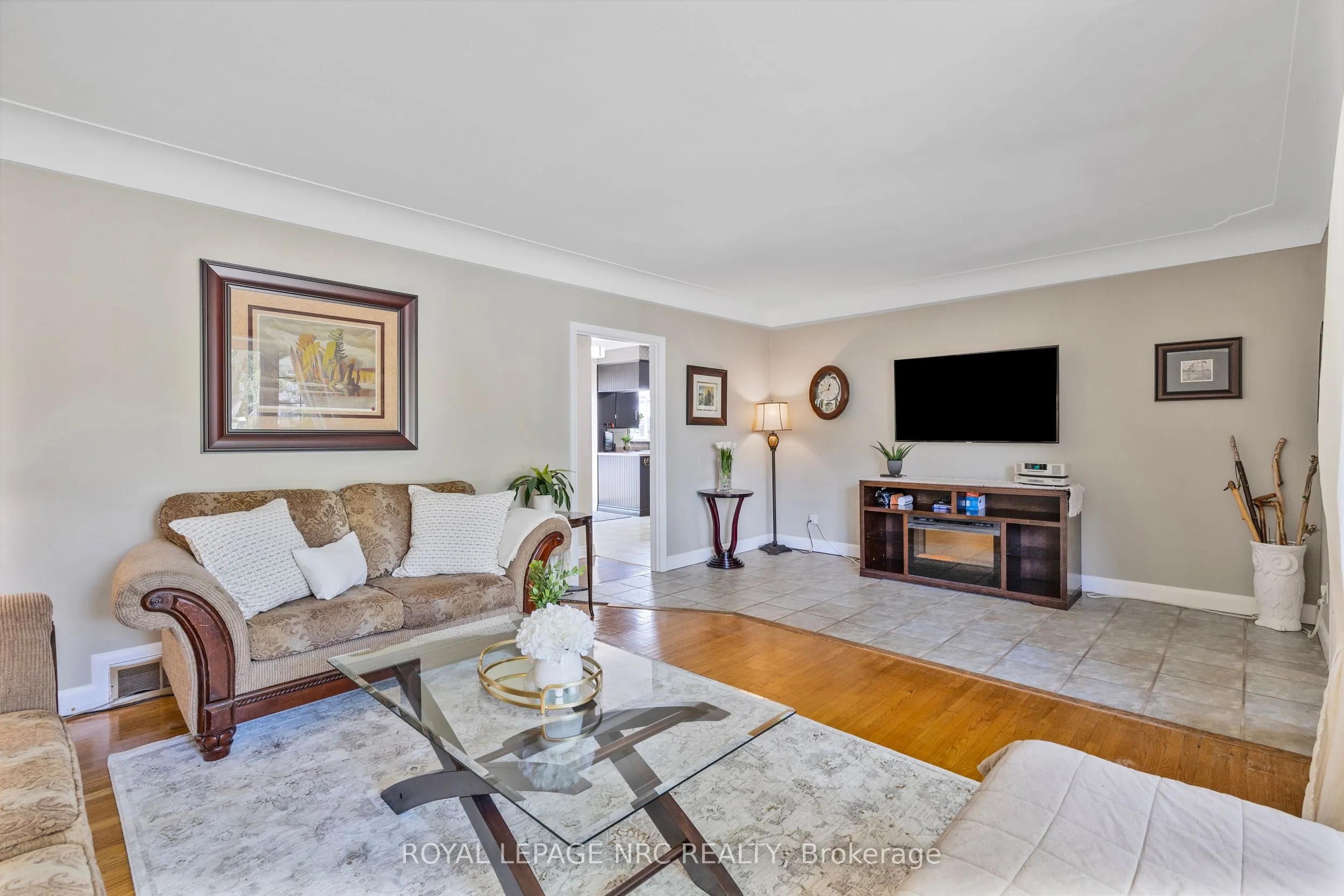 32 Whittaker Avenue
