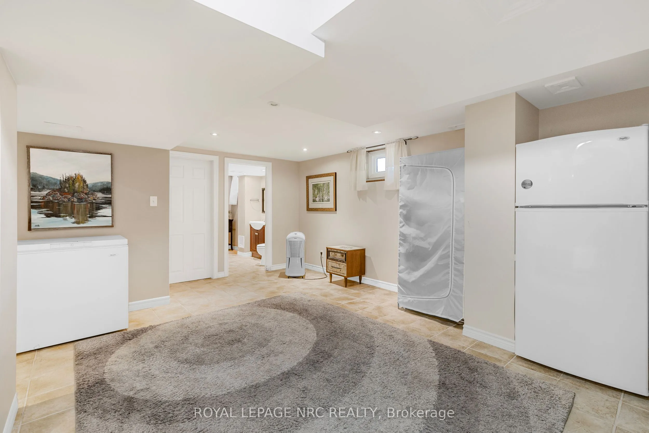 32 Whittaker Avenue