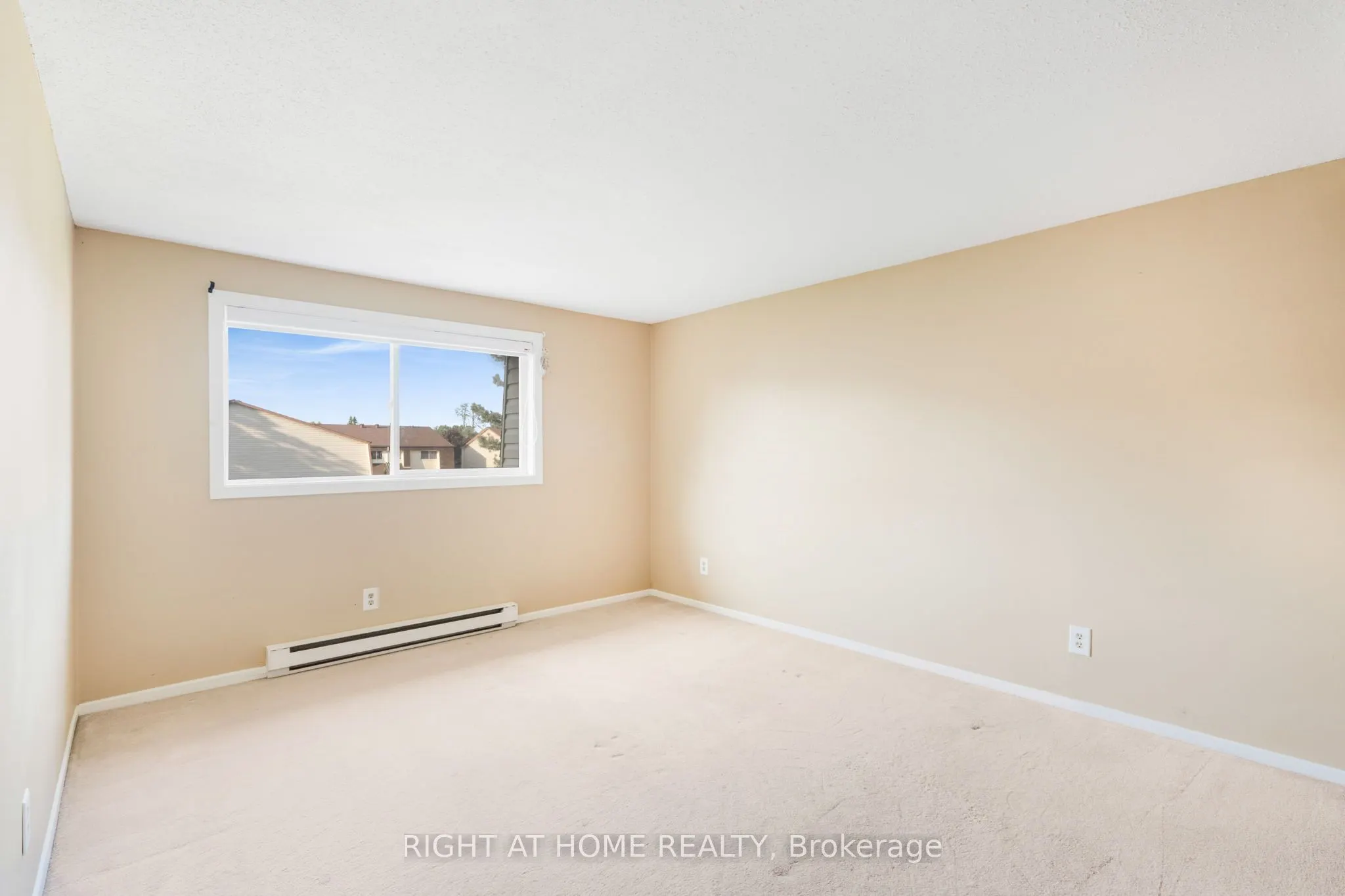 23D Forester Crescent, #D