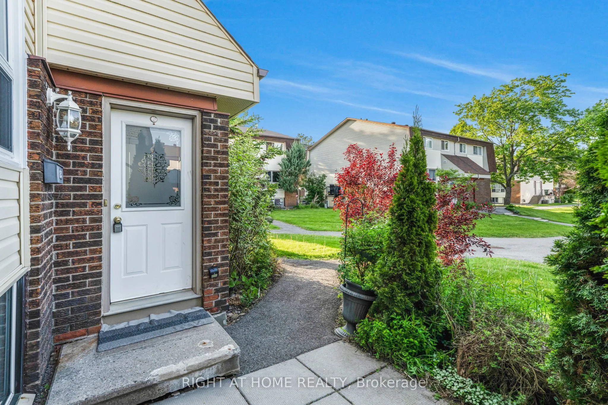 23D Forester Crescent, #D