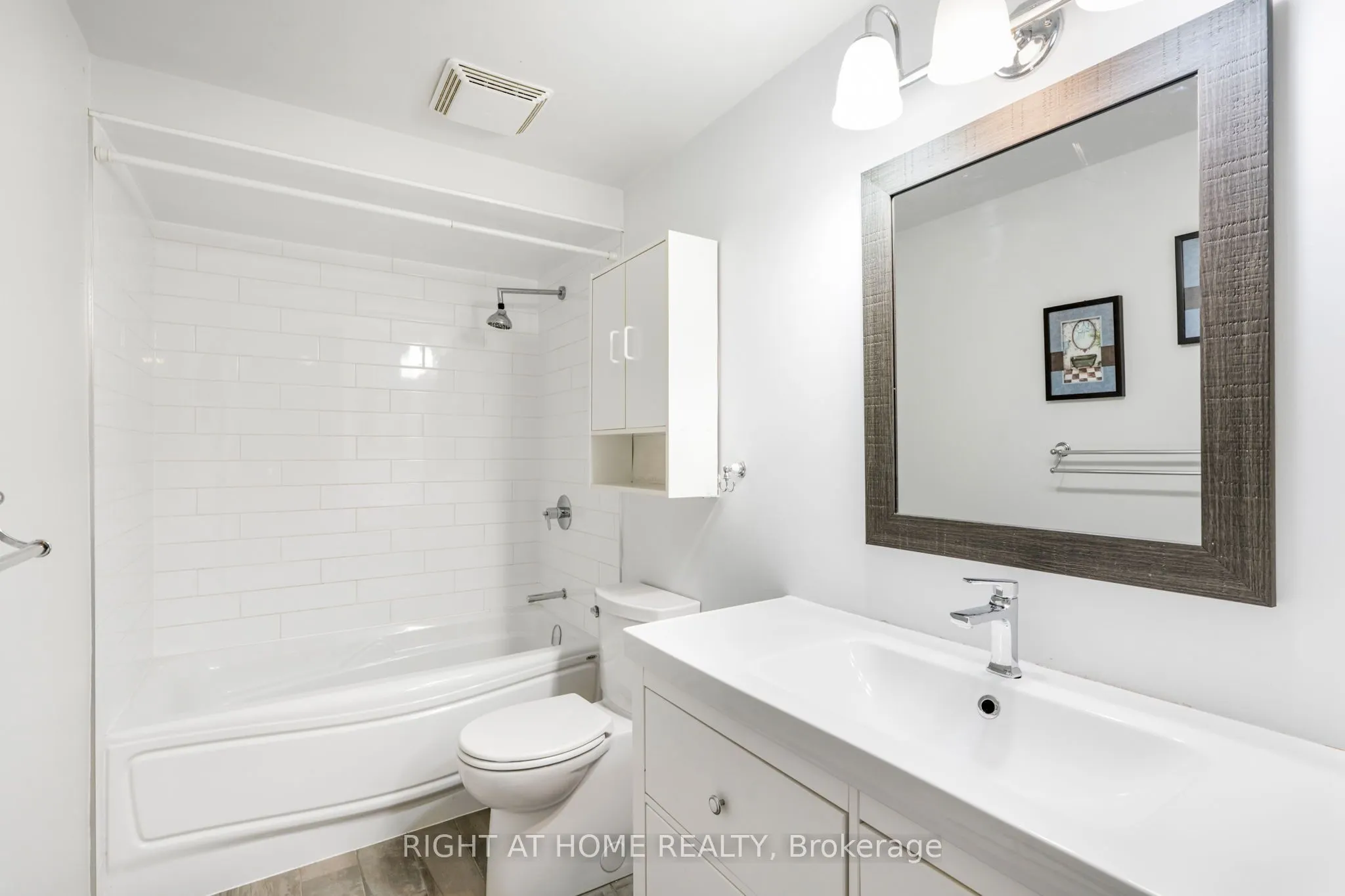23D Forester Crescent, #D