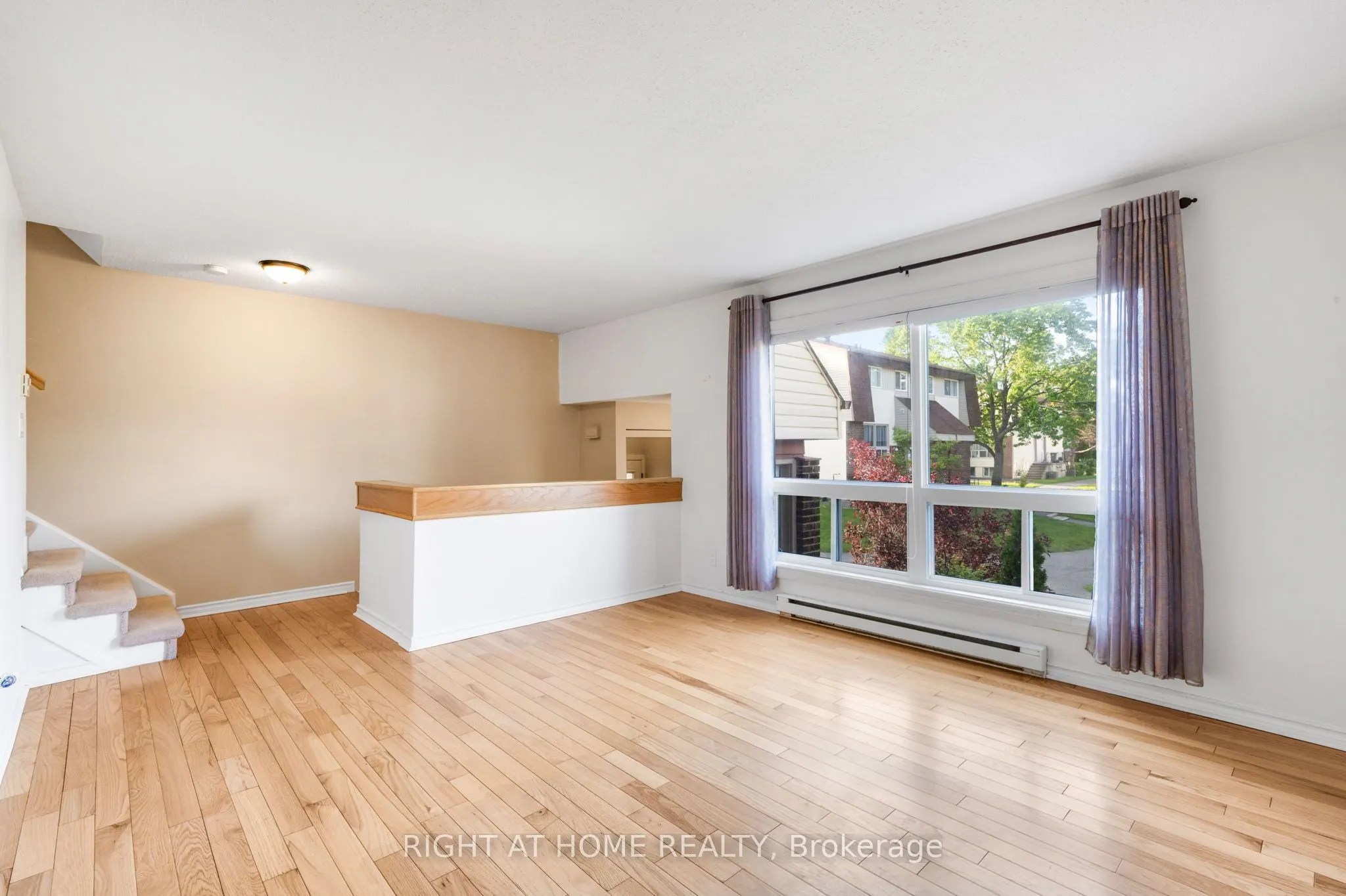 23D Forester Crescent, #D