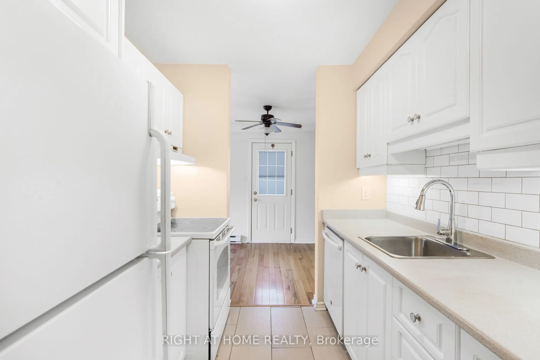 23D Forester Crescent, #D