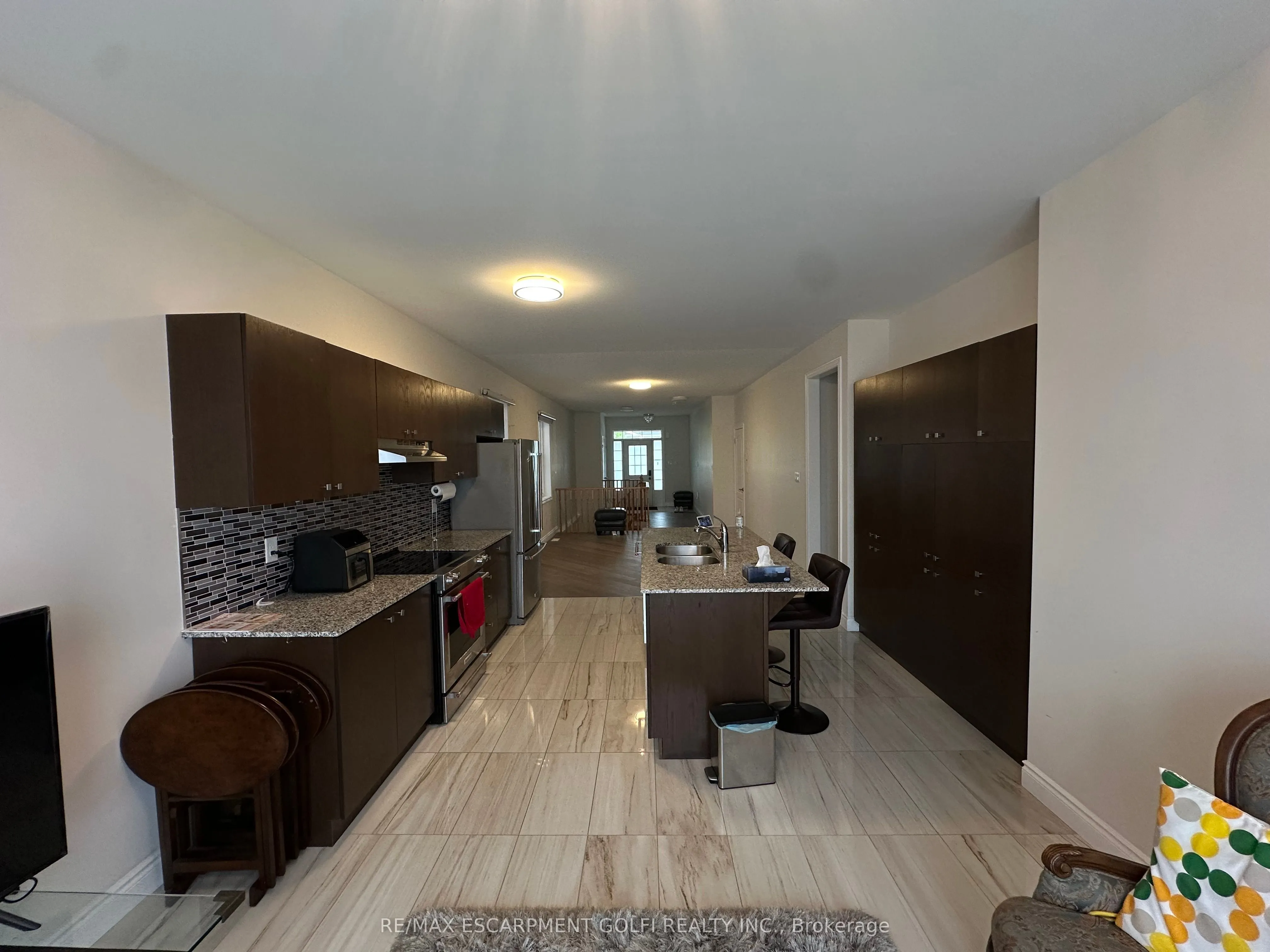 18 Angela Crescent