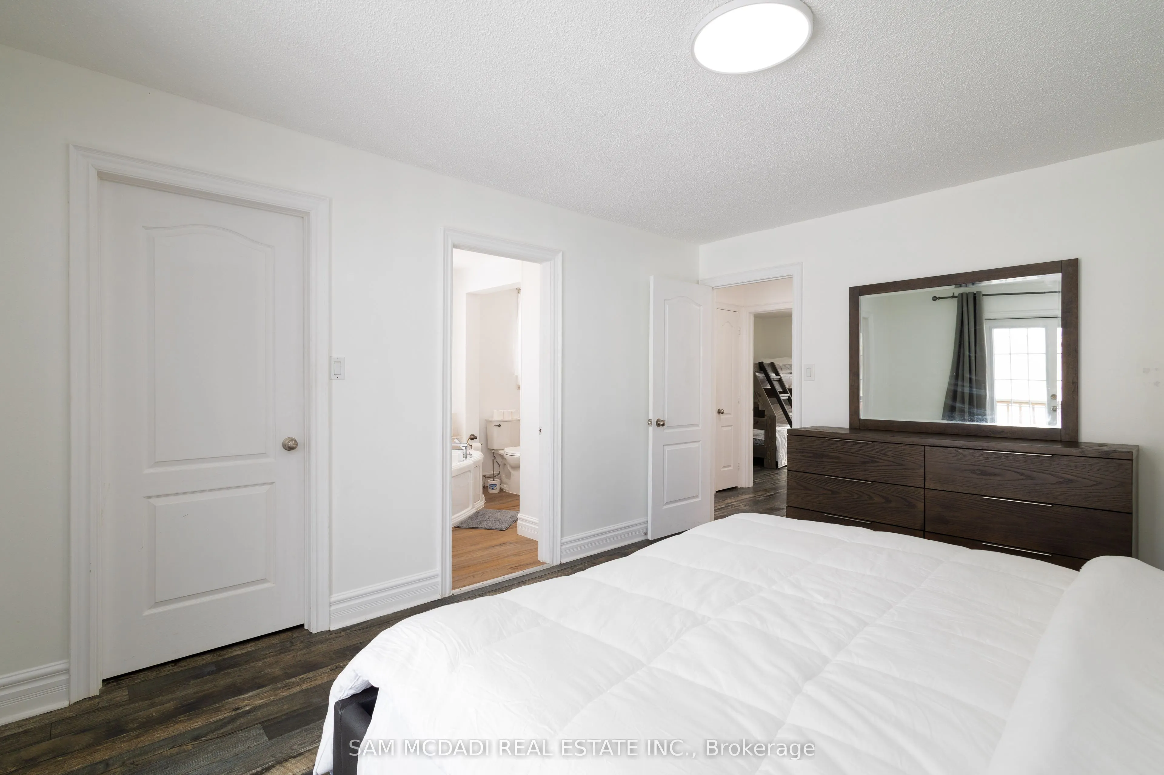 855 Jerseyville Road W