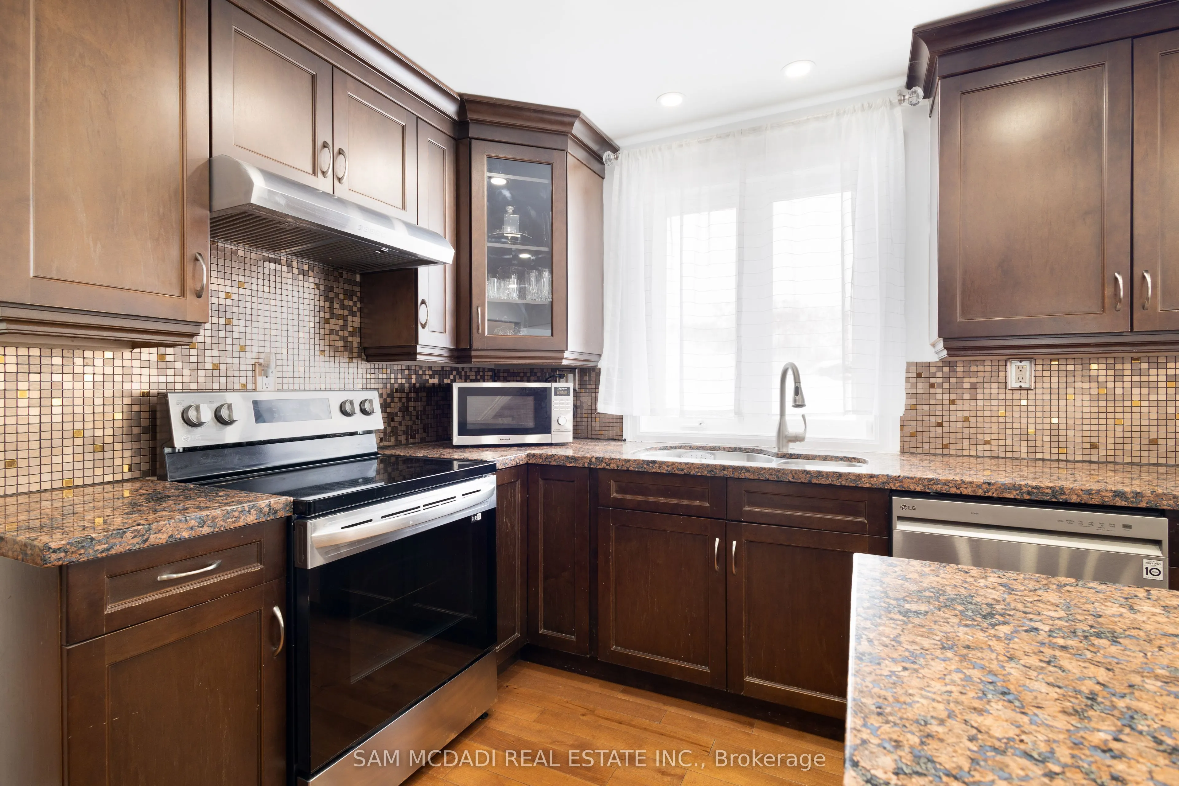855 Jerseyville Road W