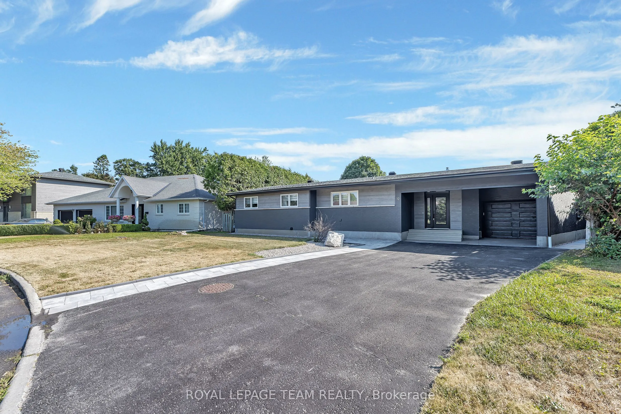 12 Largo Crescent