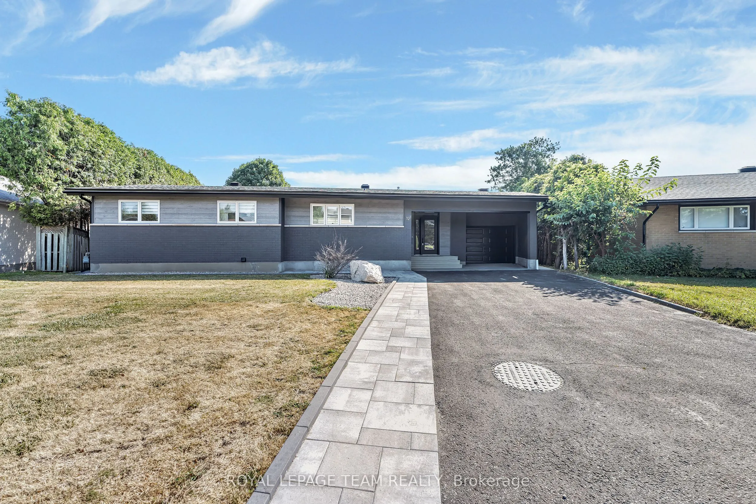 12 Largo Crescent