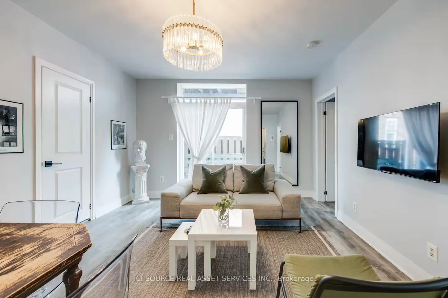 291 Stewart Street, #2