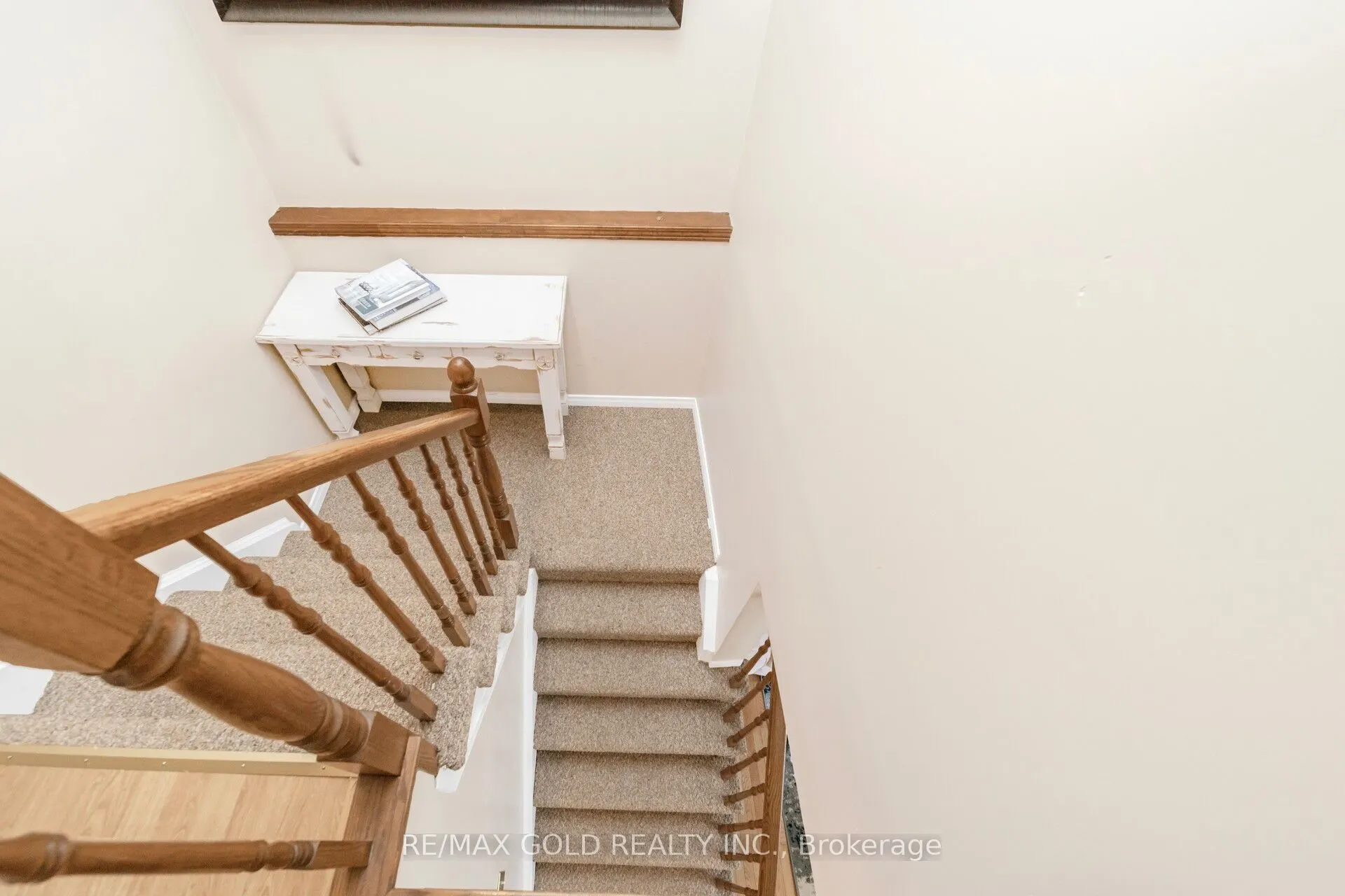 494 Barton Street, #8