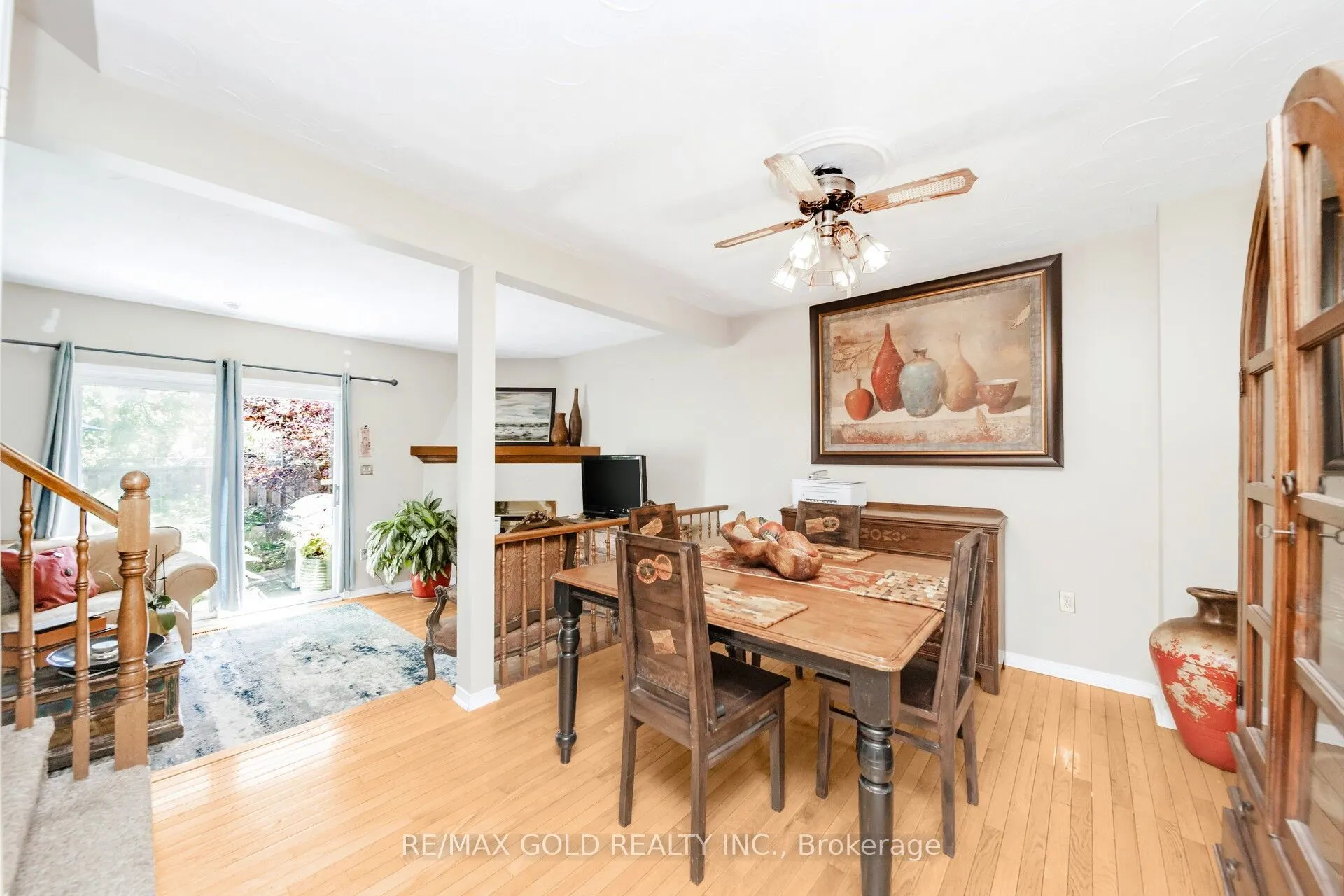 494 Barton Street, #8