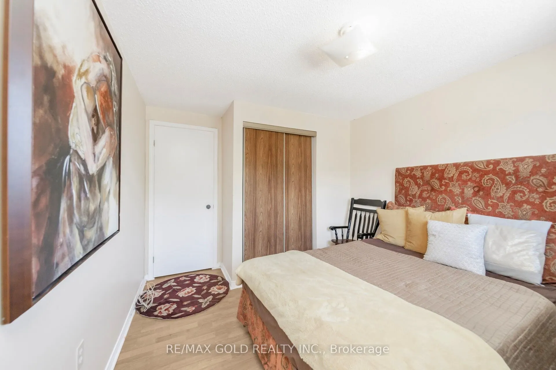 494 Barton Street, #8