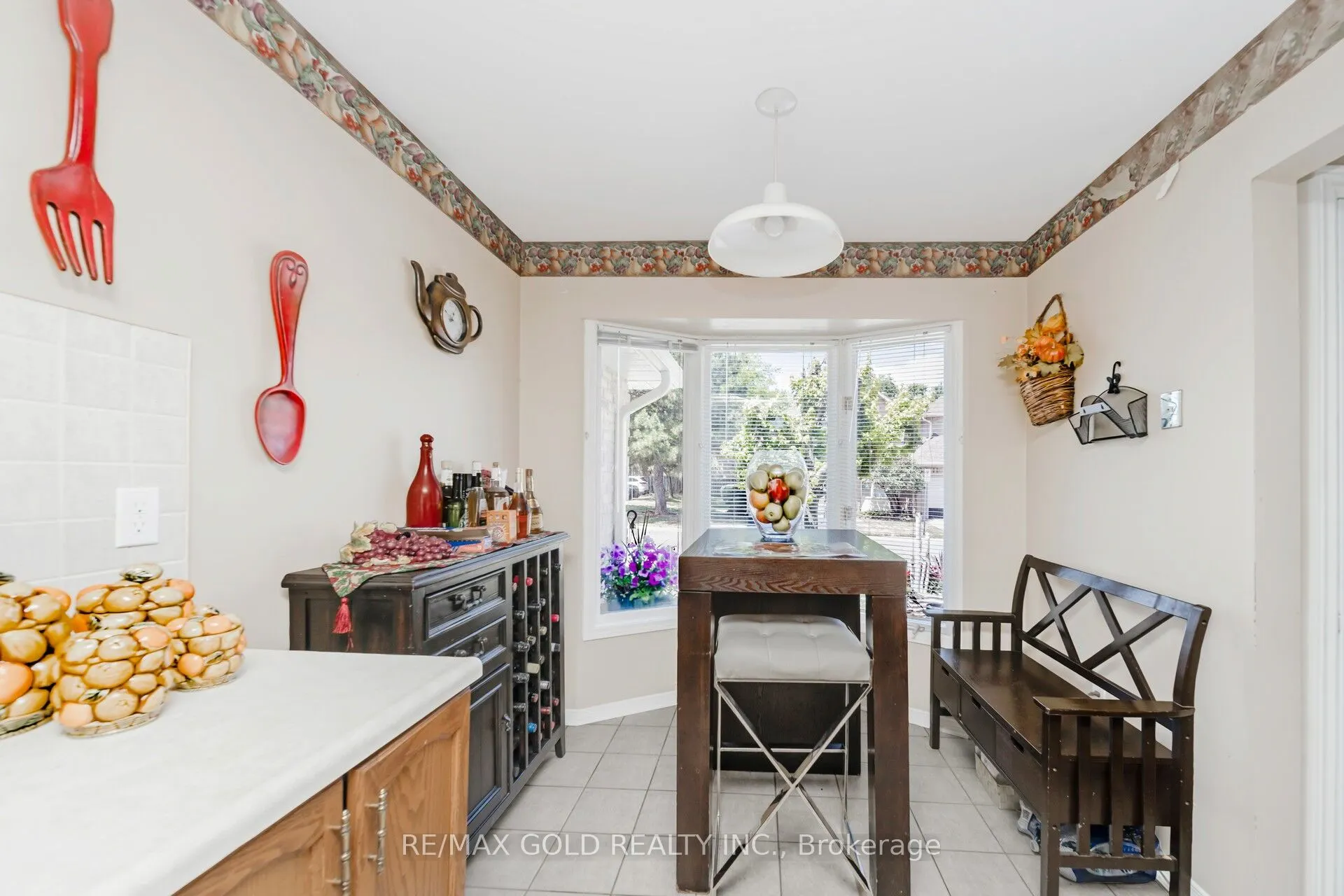 494 Barton Street, #8