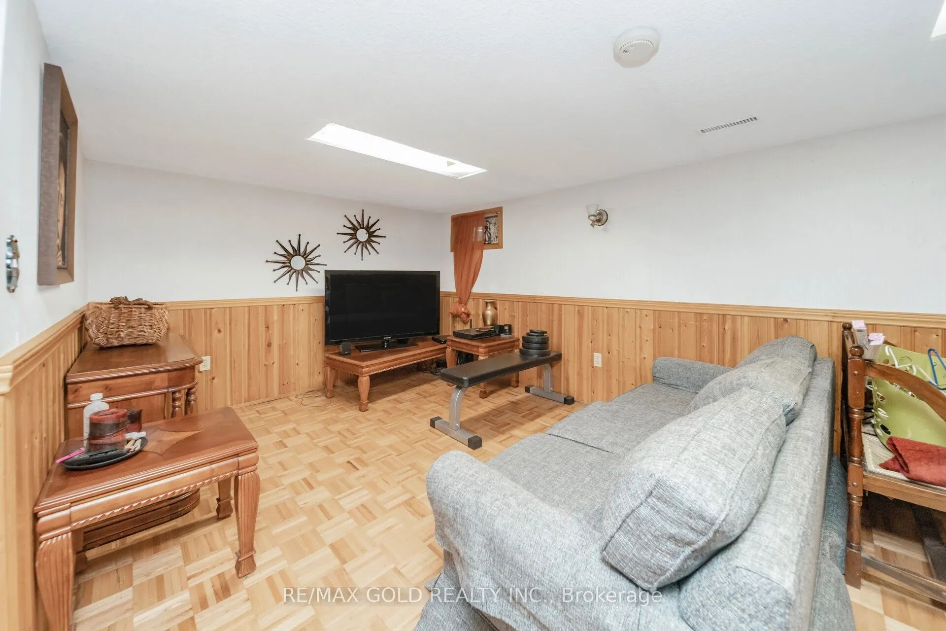 494 Barton Street, #8
