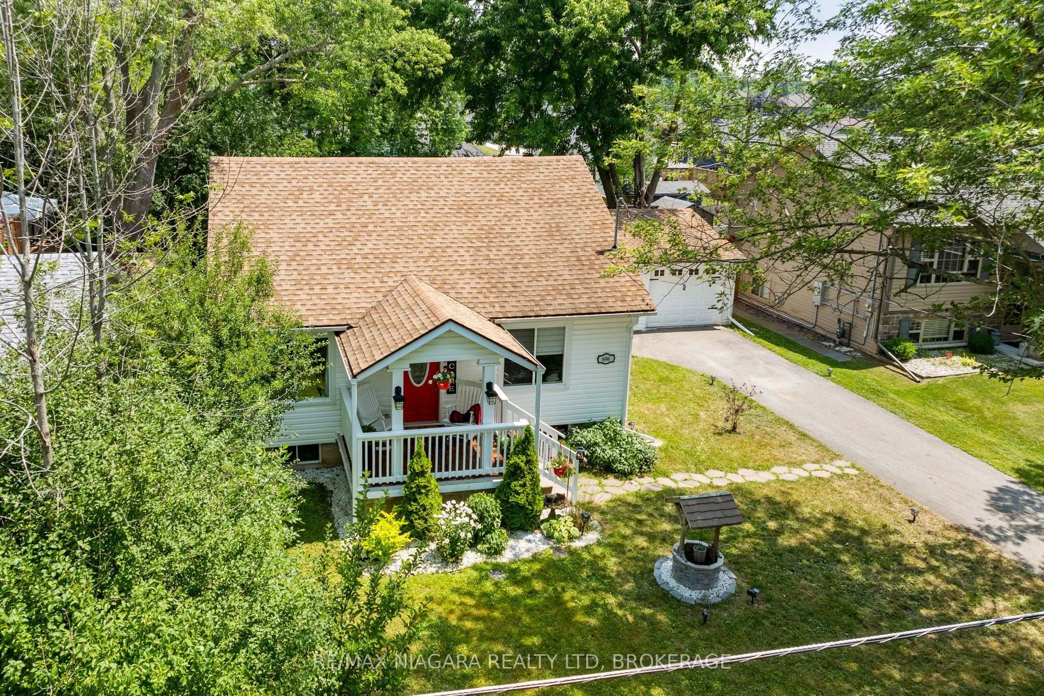 696 Fairview Road
