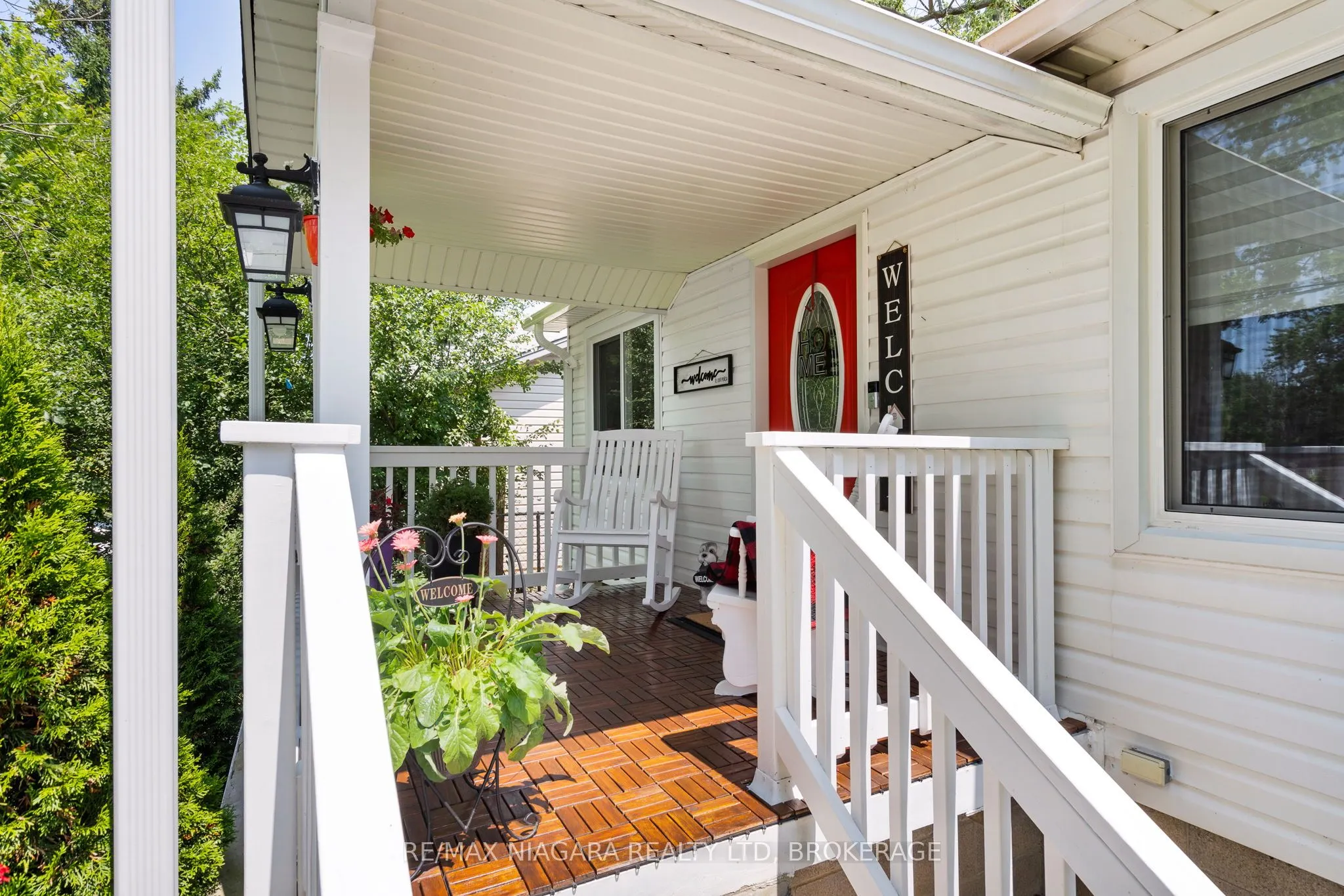 696 Fairview Road