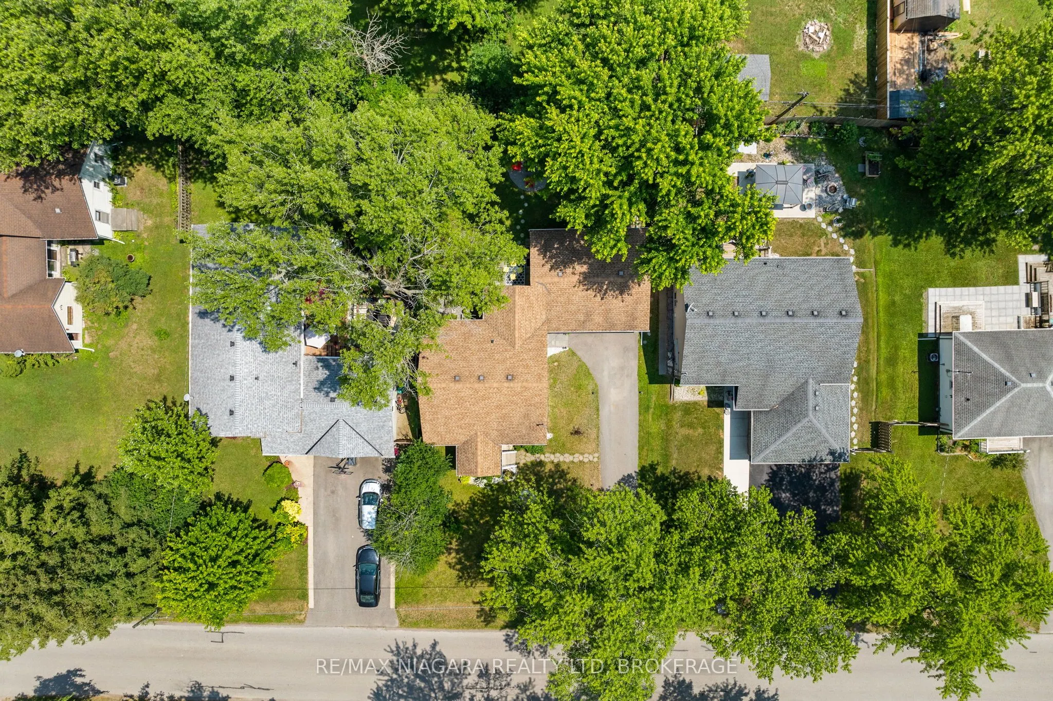 696 Fairview Road
