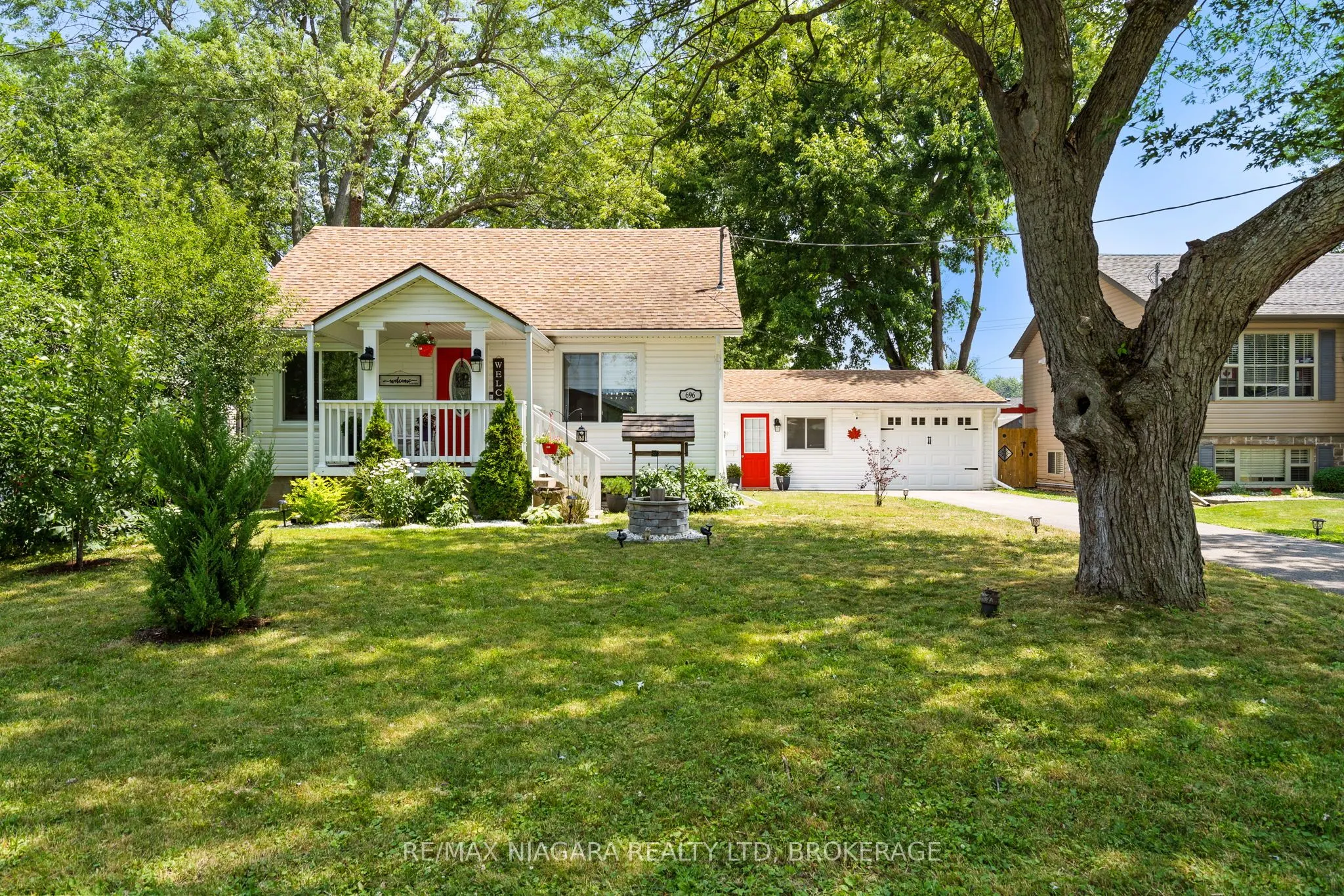 696 Fairview Road