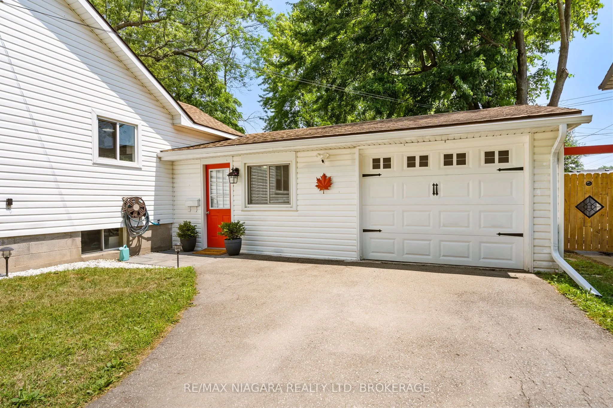 696 Fairview Road