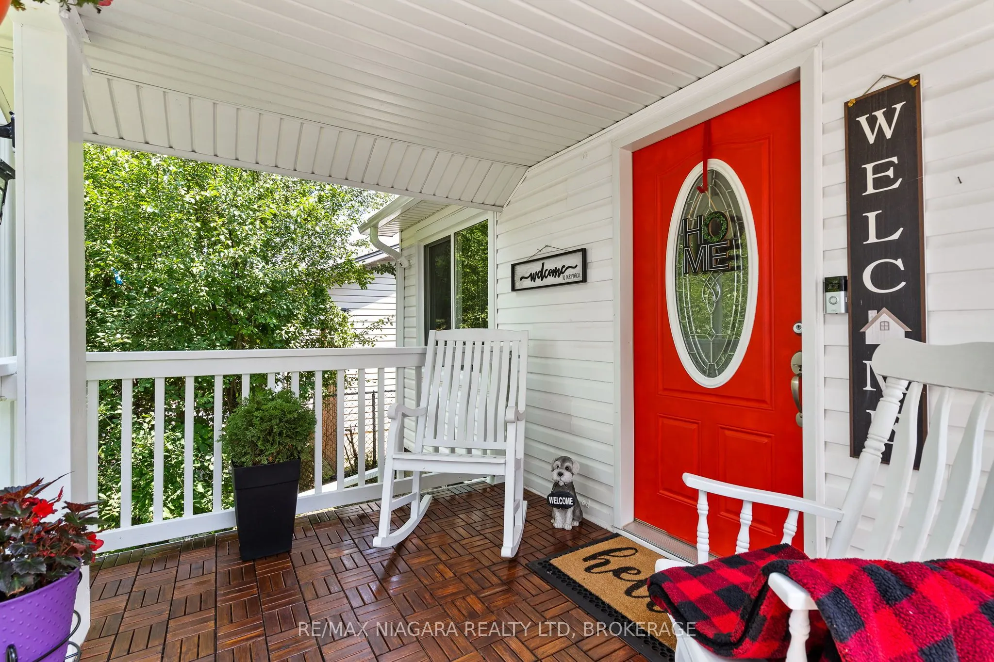 696 Fairview Road