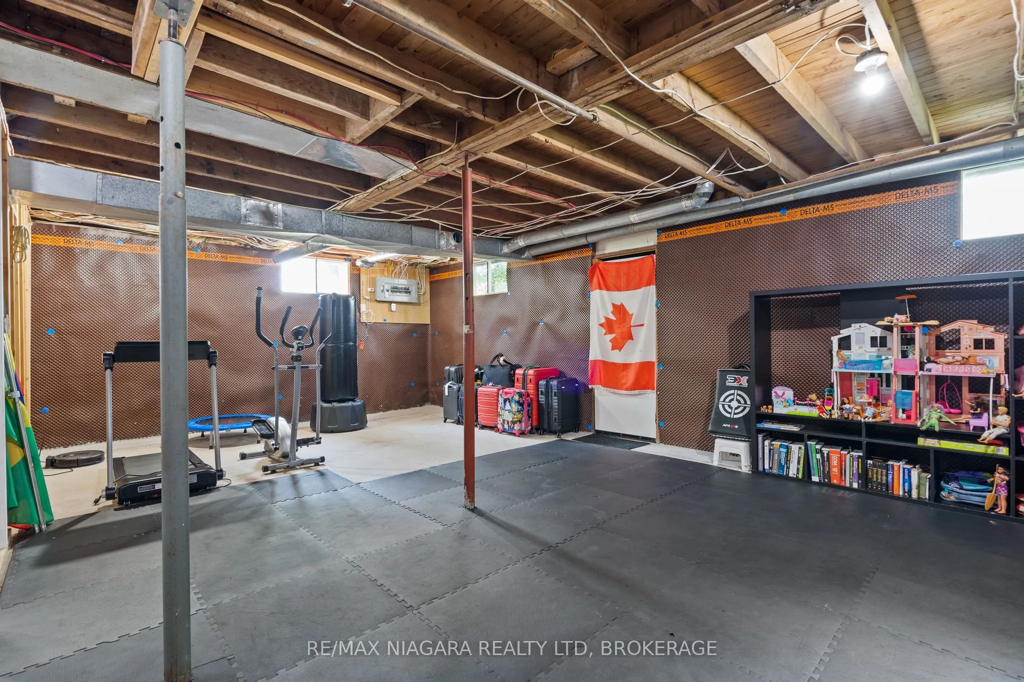696 Fairview Road