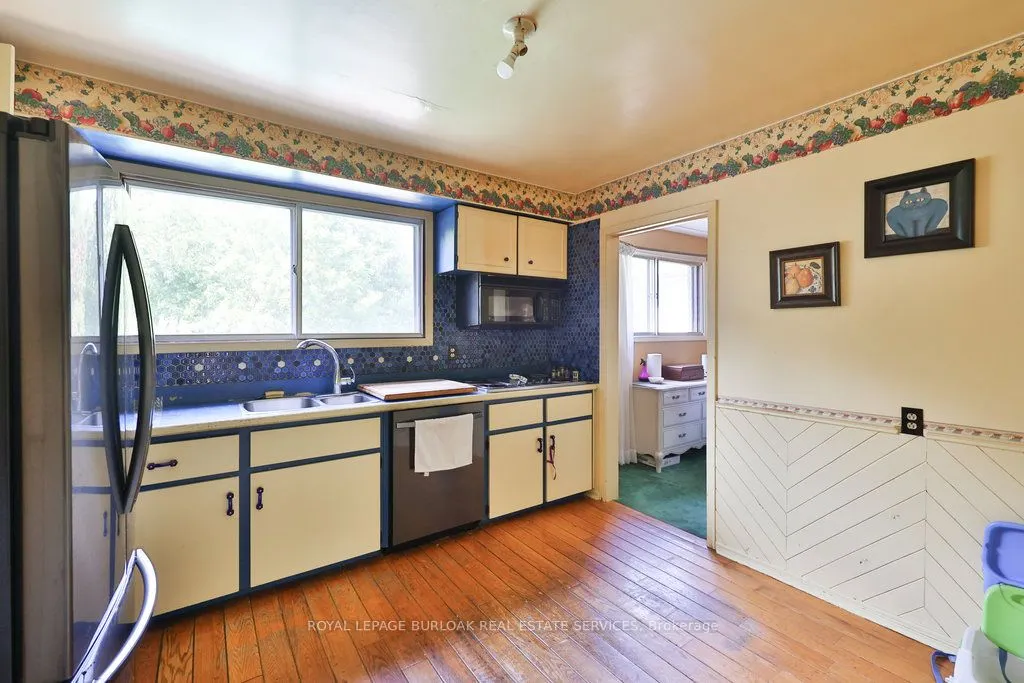 37 Sunrise Crescent