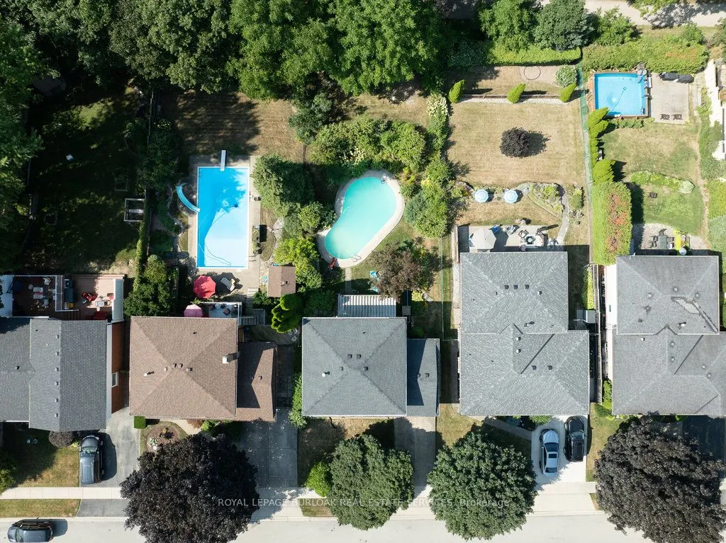37 Sunrise Crescent