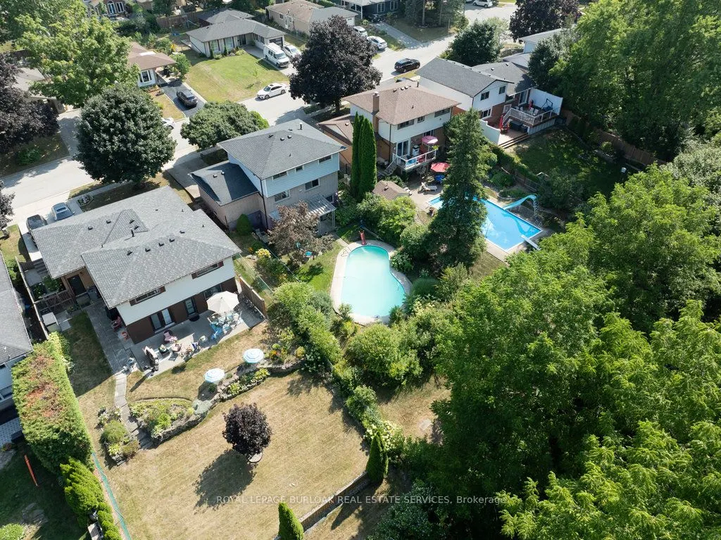 37 Sunrise Crescent