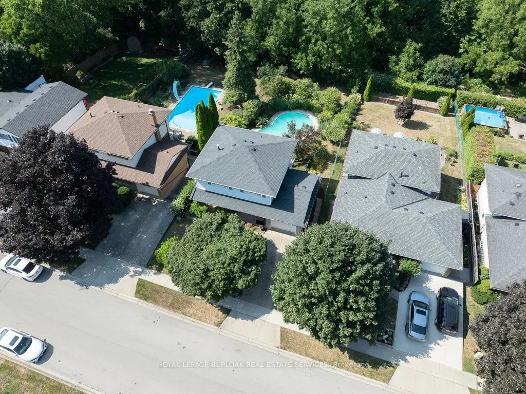 37 Sunrise Crescent