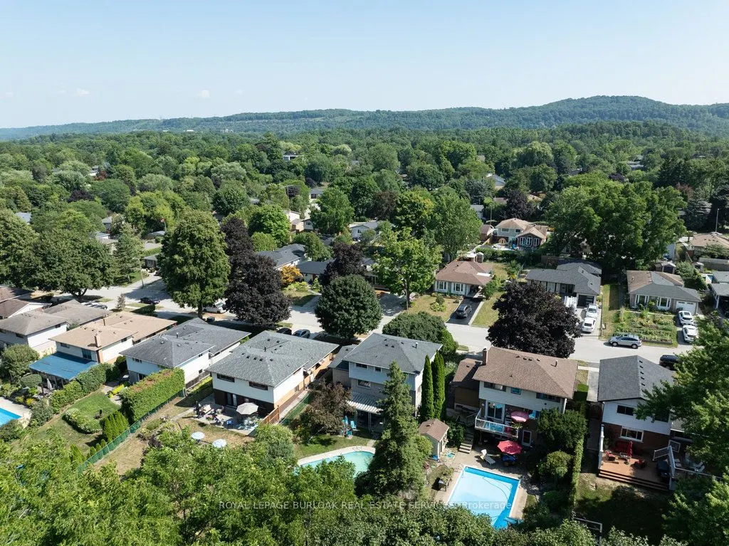 37 Sunrise Crescent