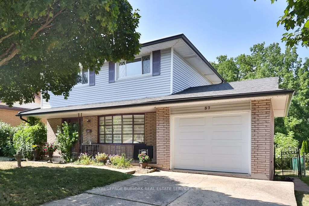 37 Sunrise Crescent