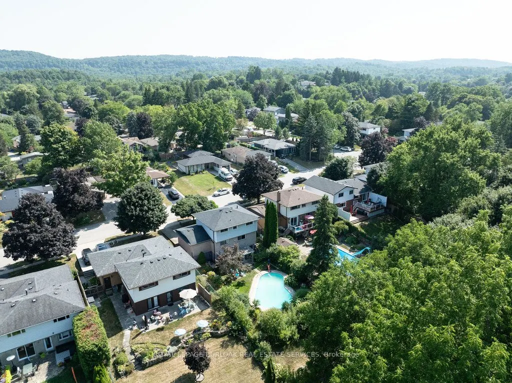 37 Sunrise Crescent