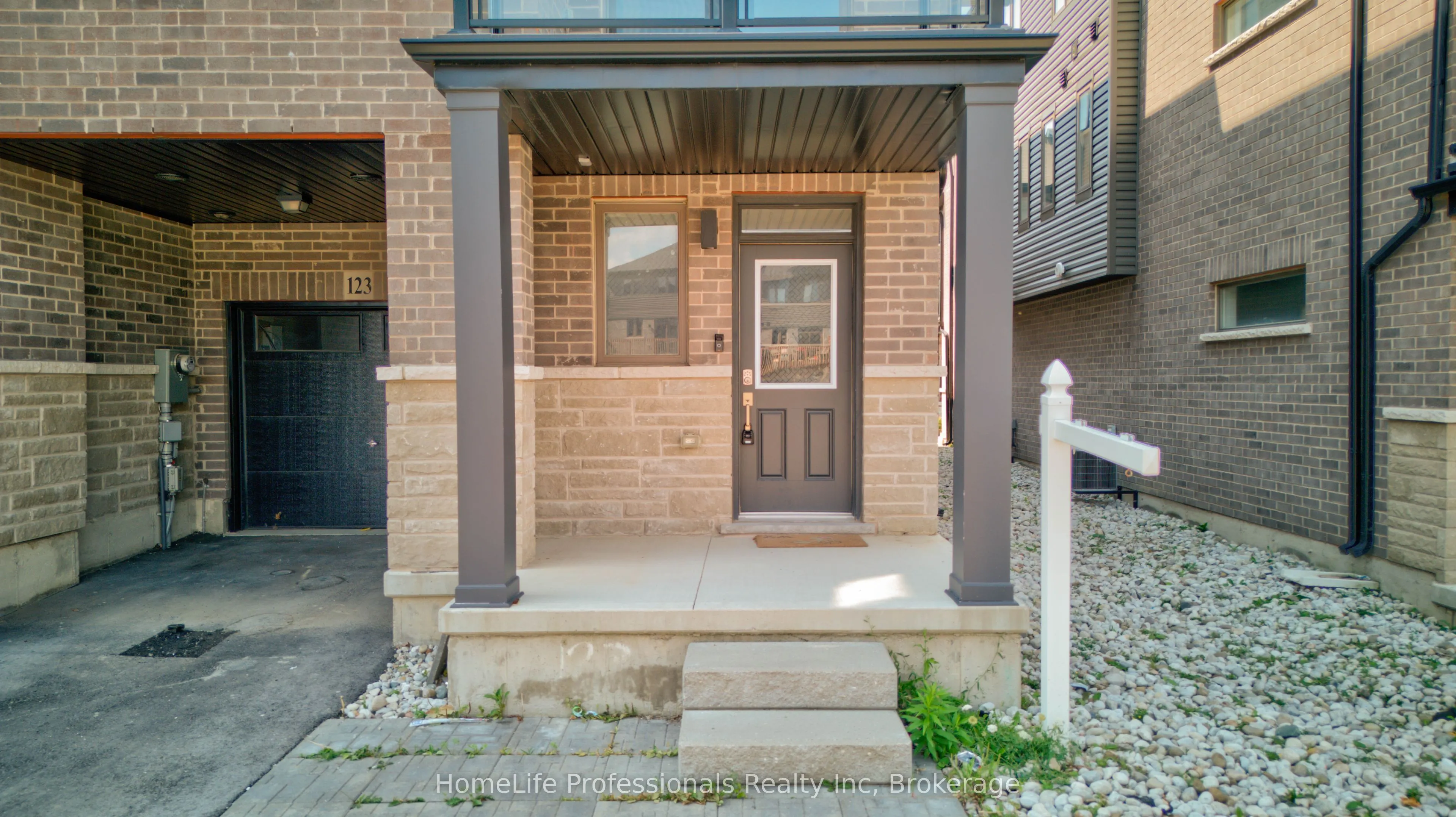 61 Soho Street, #123