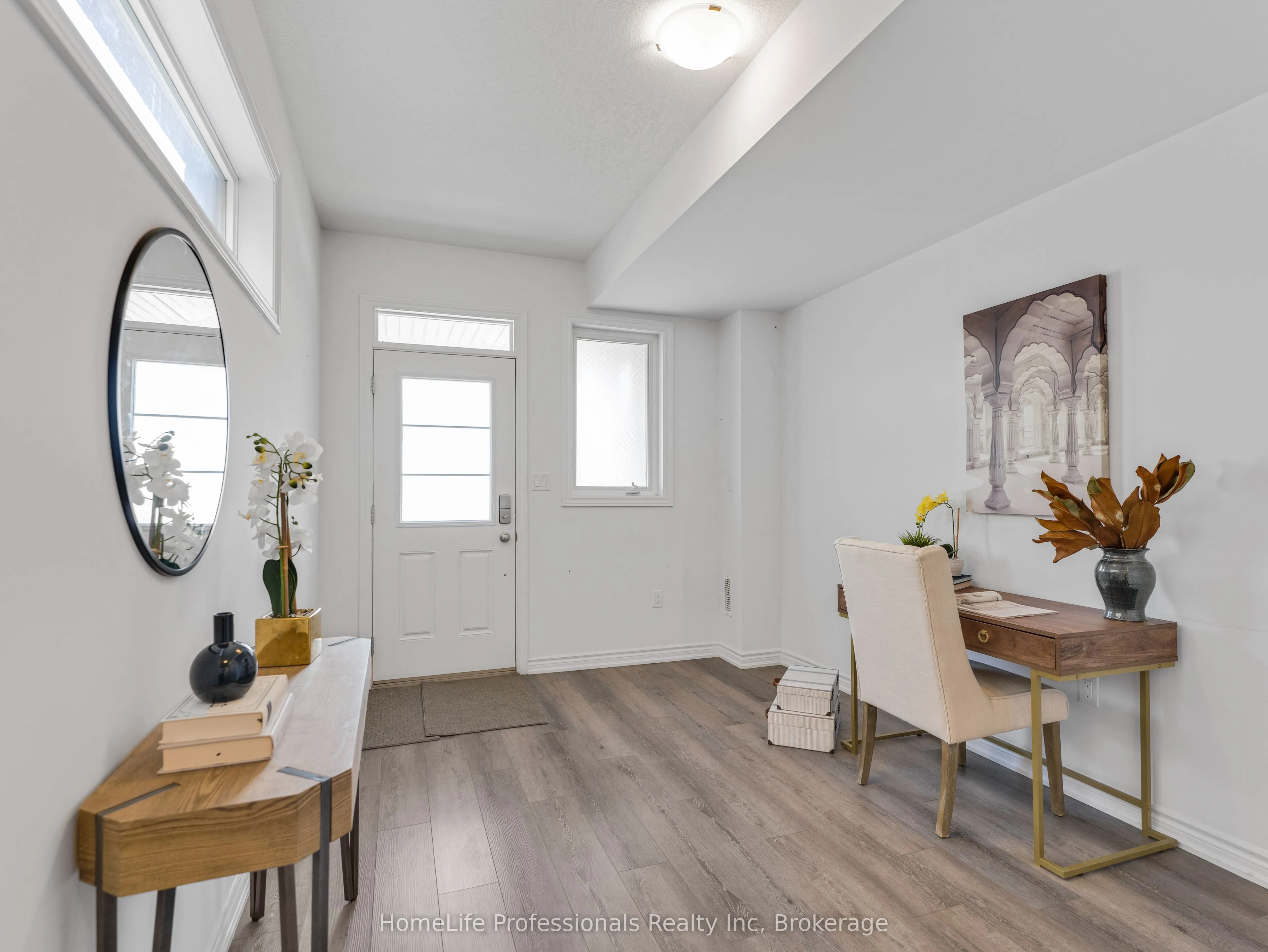 61 Soho Street, #123