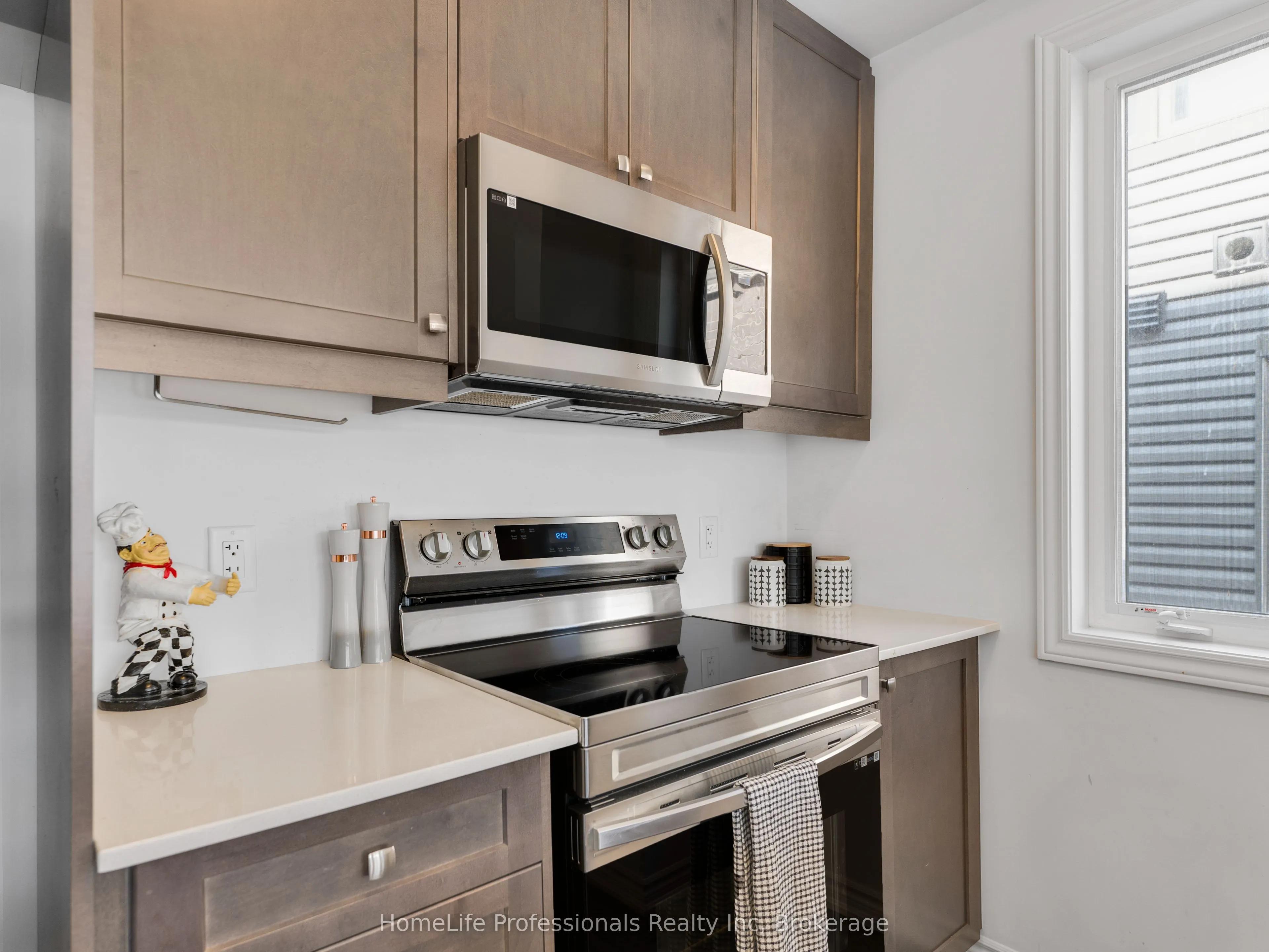 61 Soho Street, #123