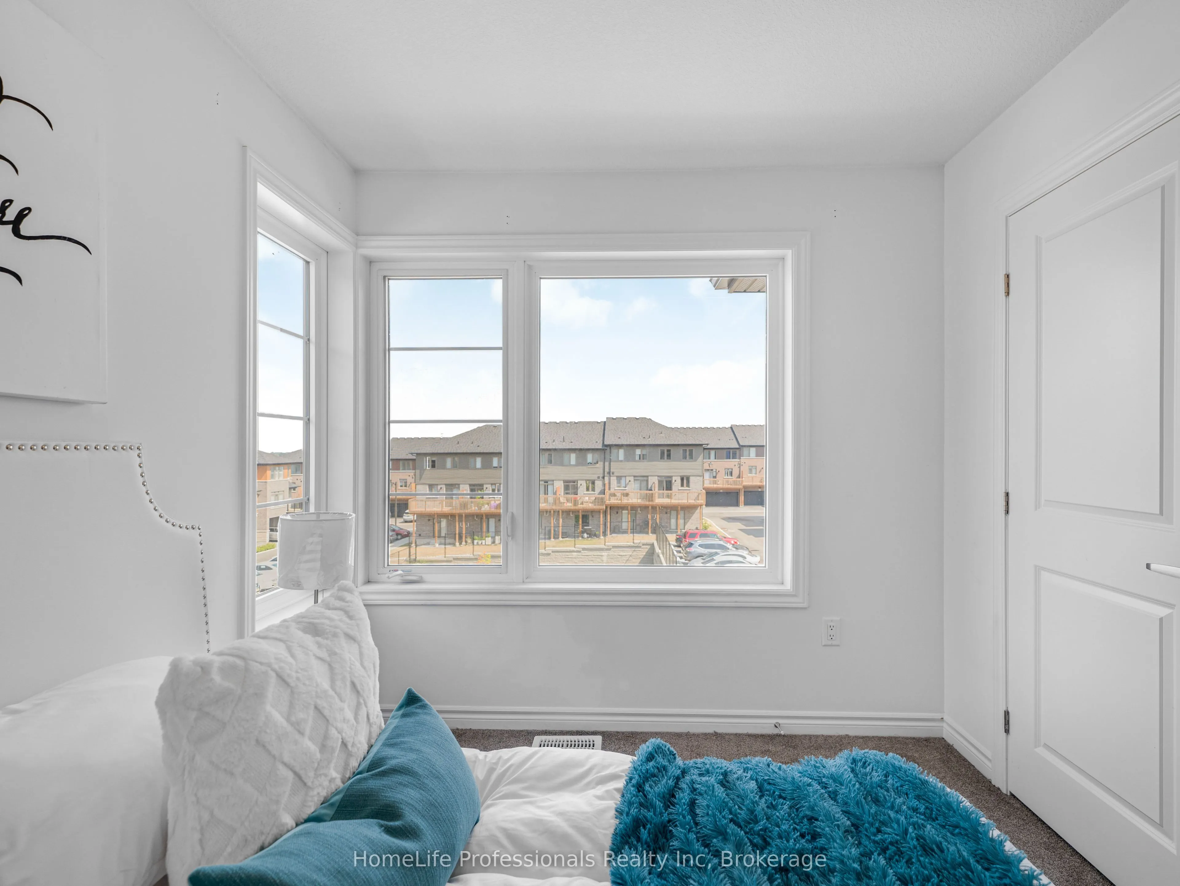 61 Soho Street, #123