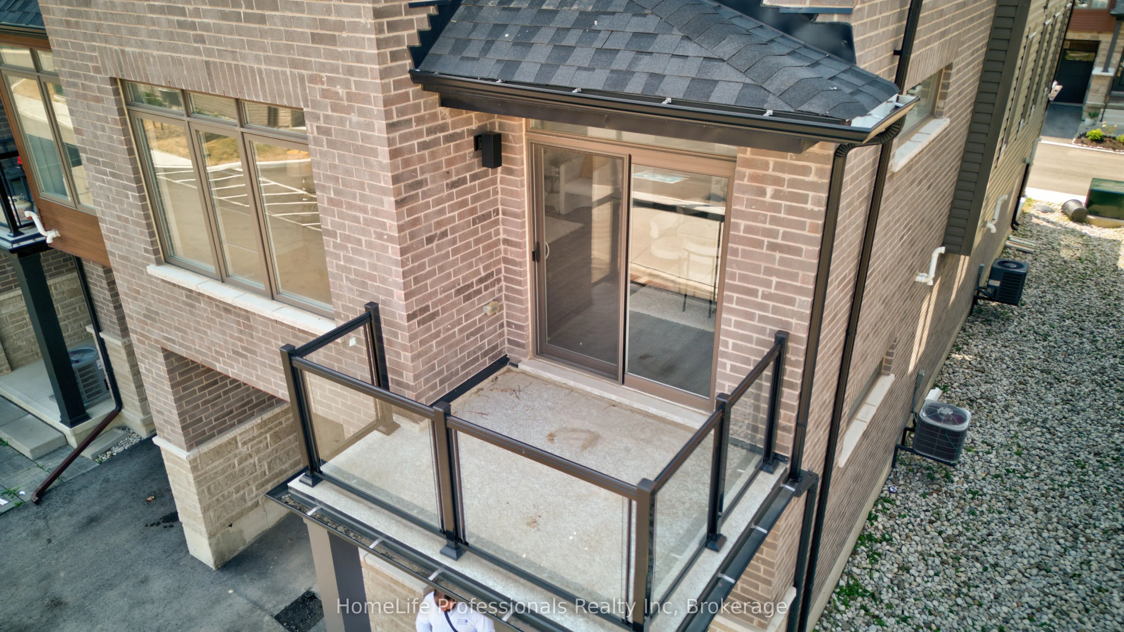 61 Soho Street, #123