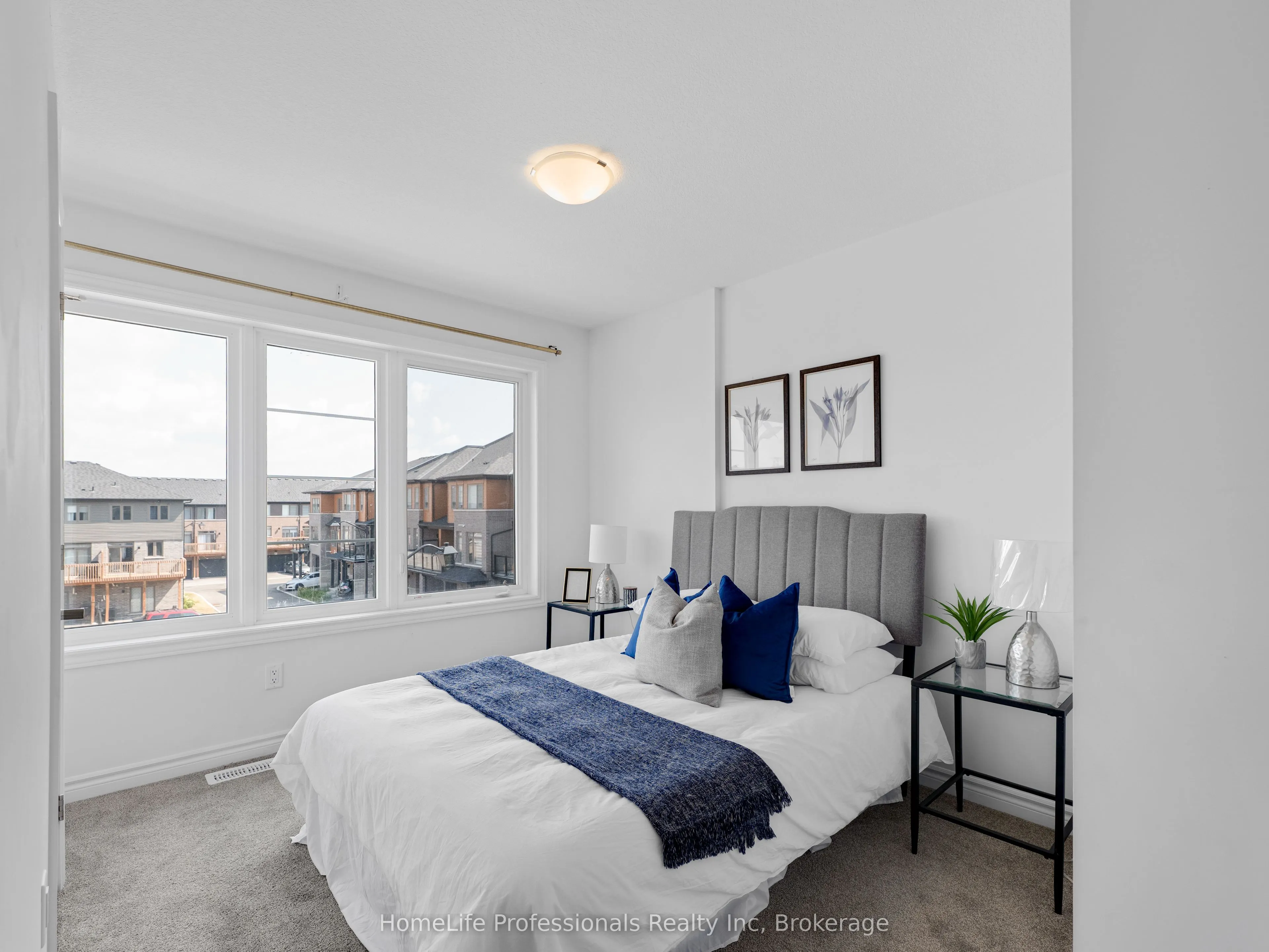 61 Soho Street, #123