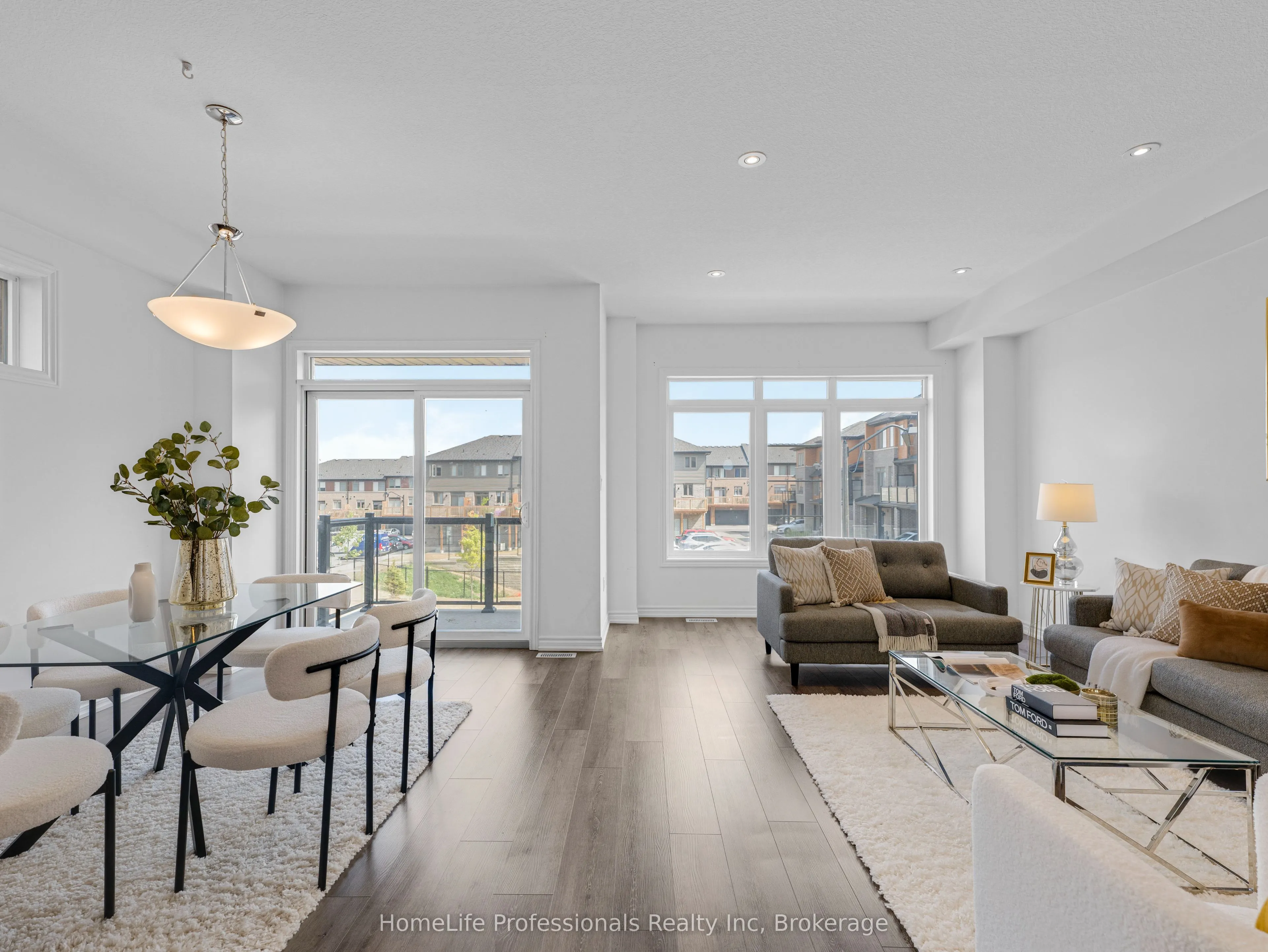 61 Soho Street, #123