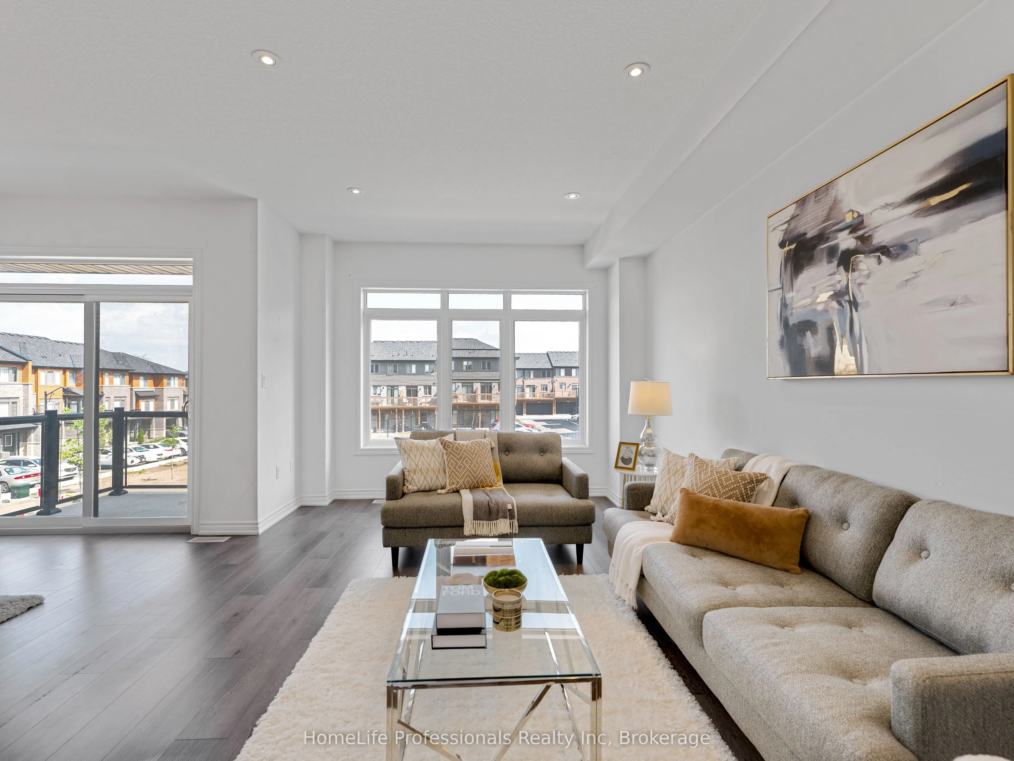 61 Soho Street, #123