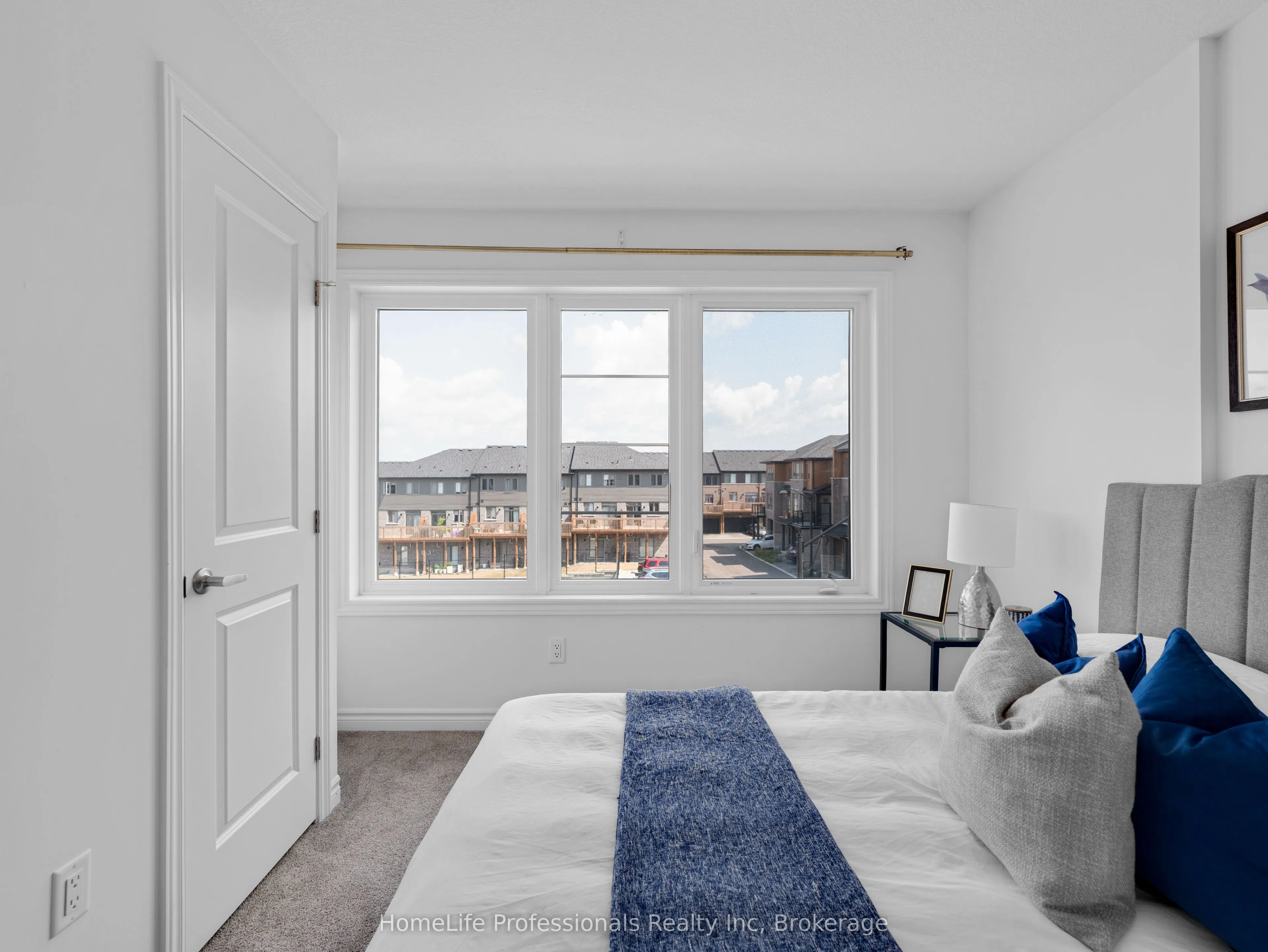 61 Soho Street, #123